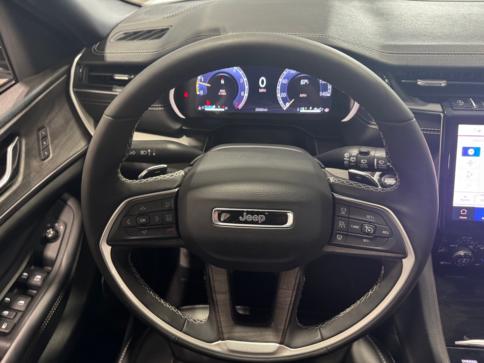 Thumbnail: 2025 Jeep Grand Cherokee - 4
