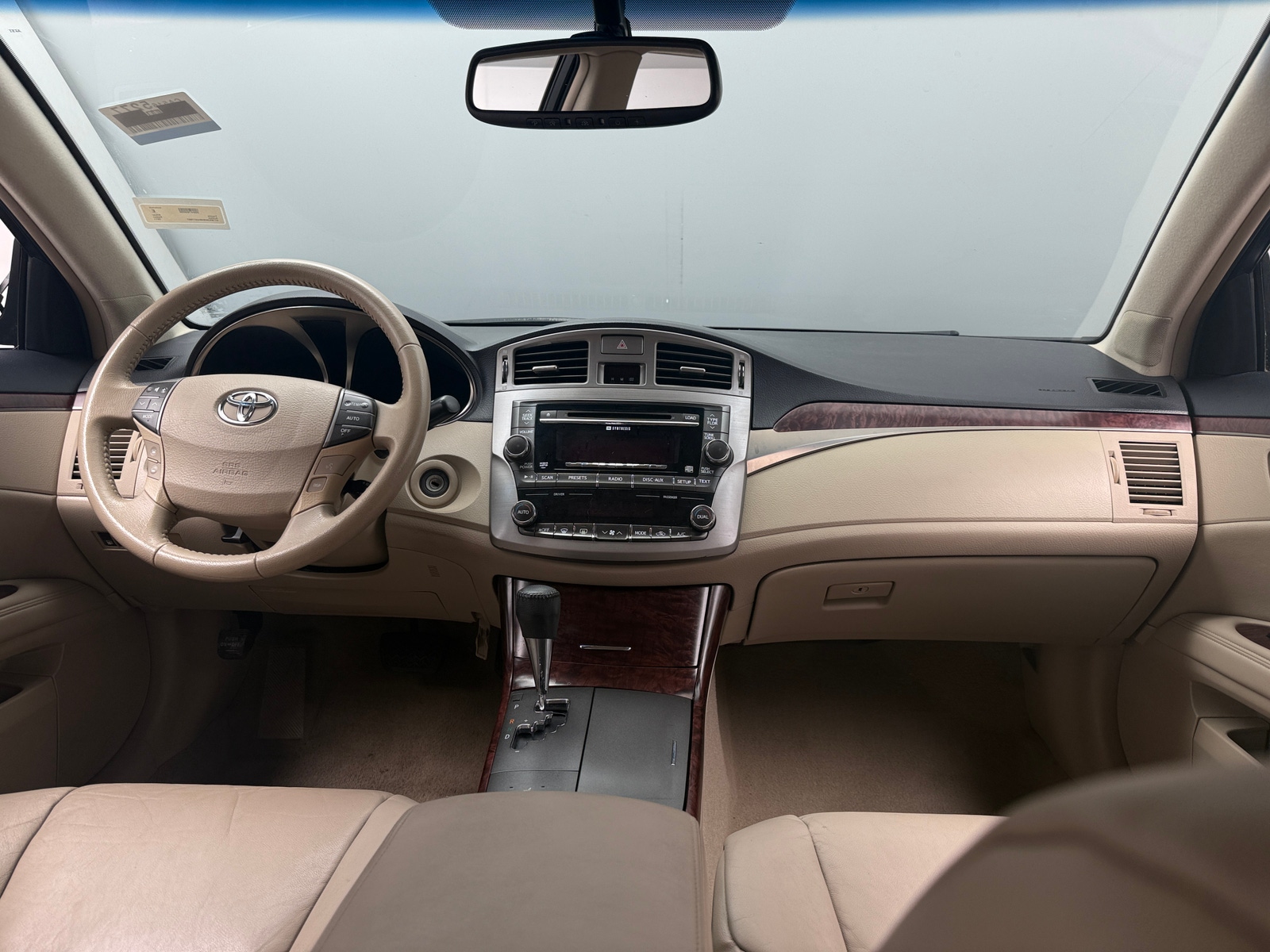 Thumbnail: 2011 Toyota Avalon - 2
