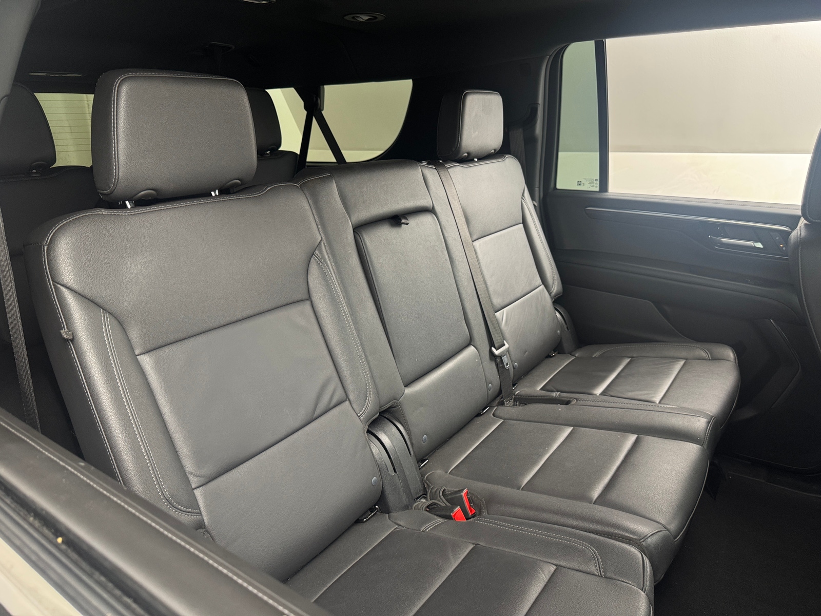 Thumbnail: 2025 Chevrolet Suburban - 5