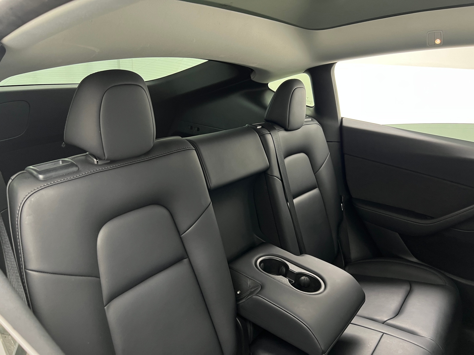 Thumbnail: 2022 Tesla Model Y - 5