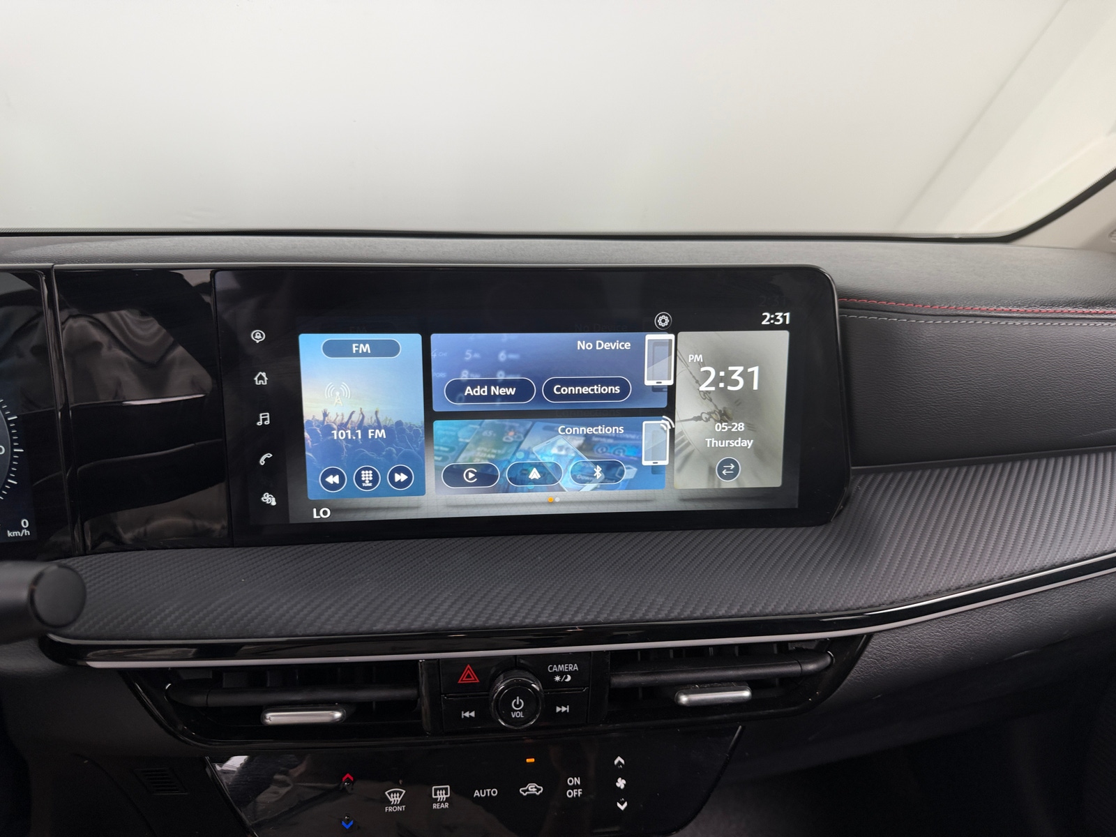 Thumbnail: 2025 Nissan Kicks - 3