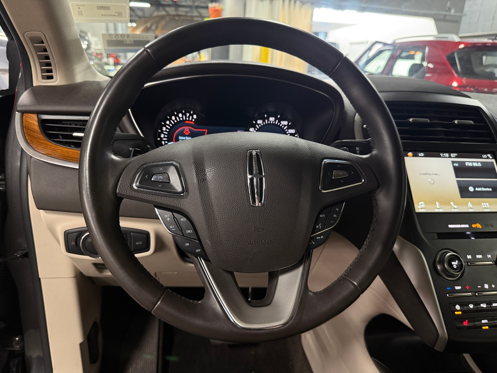 Thumbnail: 2018 Lincoln MKC - 4