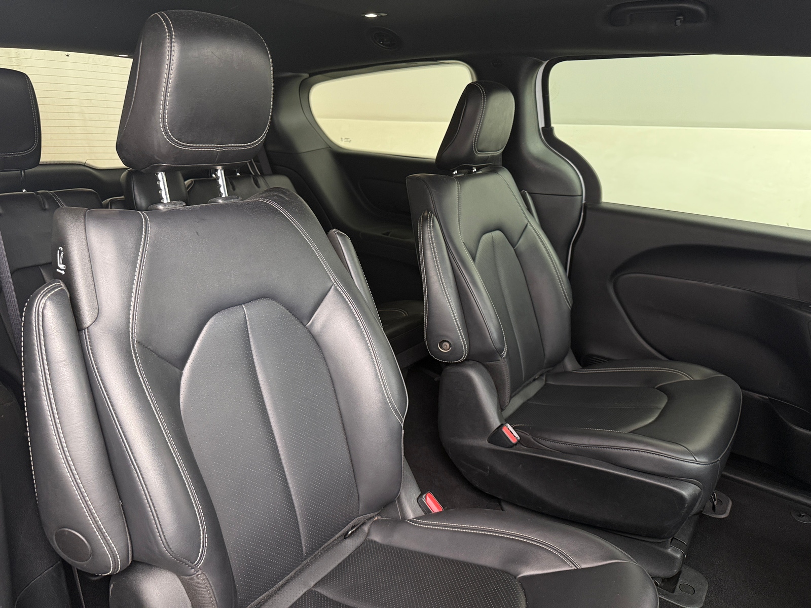 Thumbnail: 2024 Chrysler Pacifica - 5