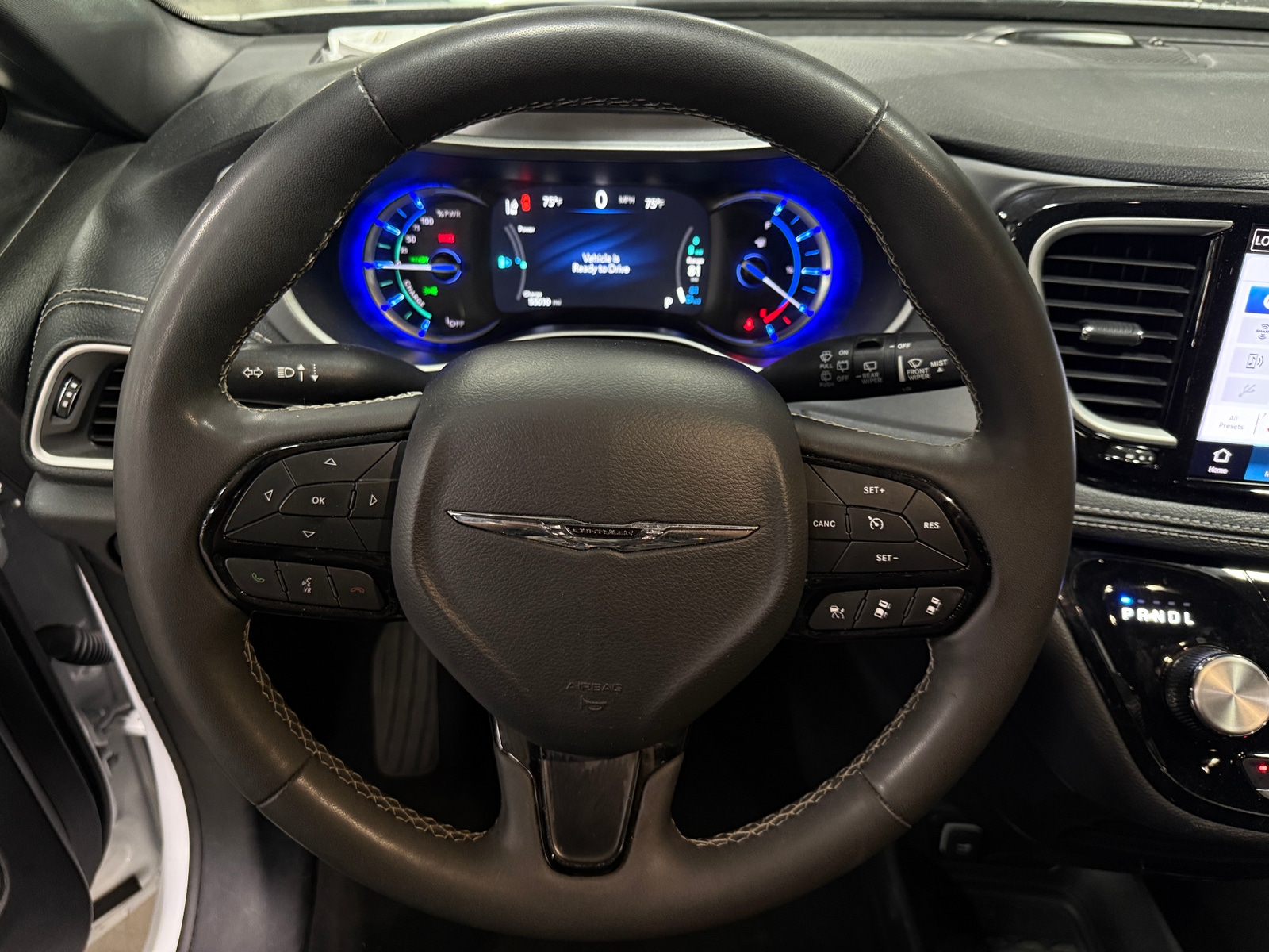 Thumbnail: 2024 Chrysler Pacifica - 4