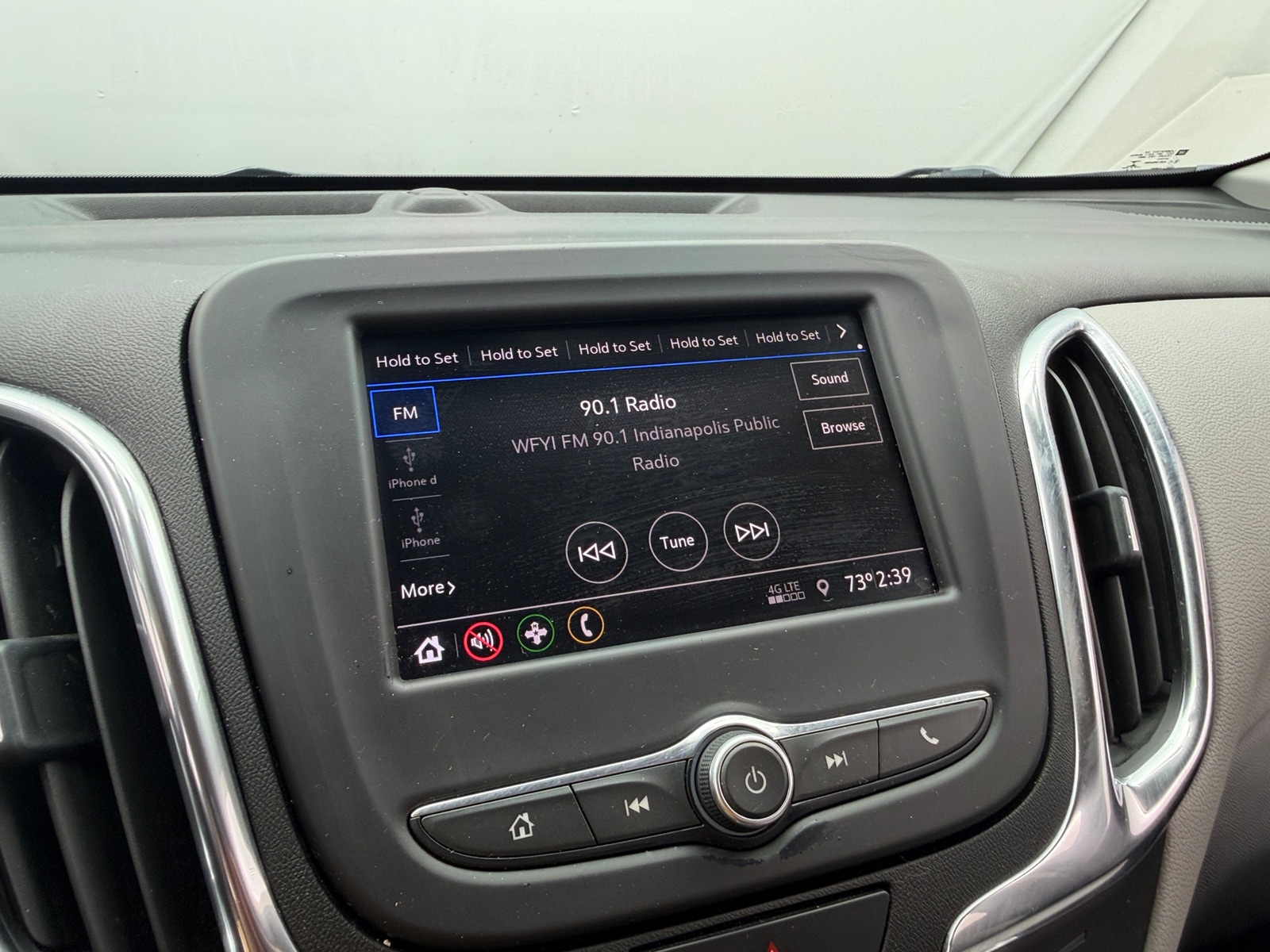 Thumbnail: 2020 Chevrolet Equinox - 4