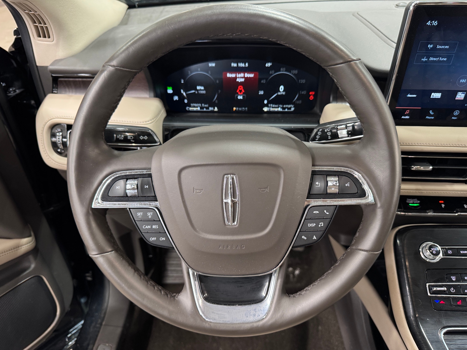 Thumbnail: 2022 Lincoln Nautilus - 4