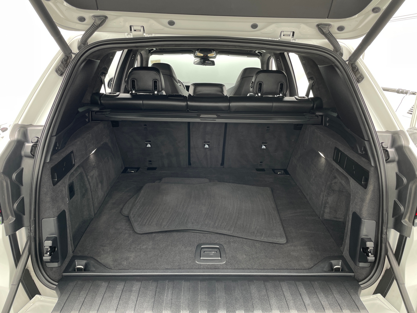 Thumbnail: 2024 BMW X5 - 6