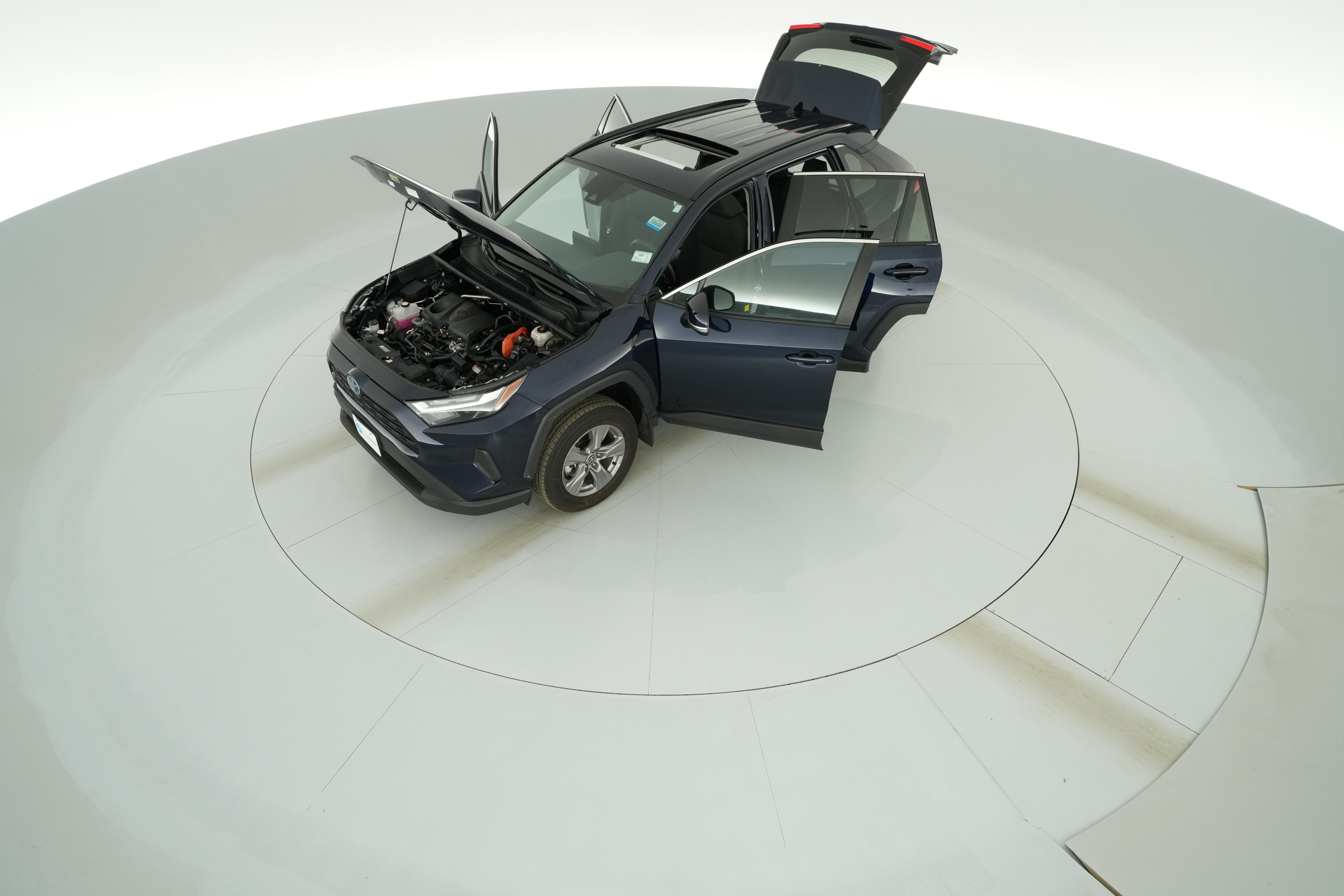 2022 Toyota RAV4 XLE - Photo 43