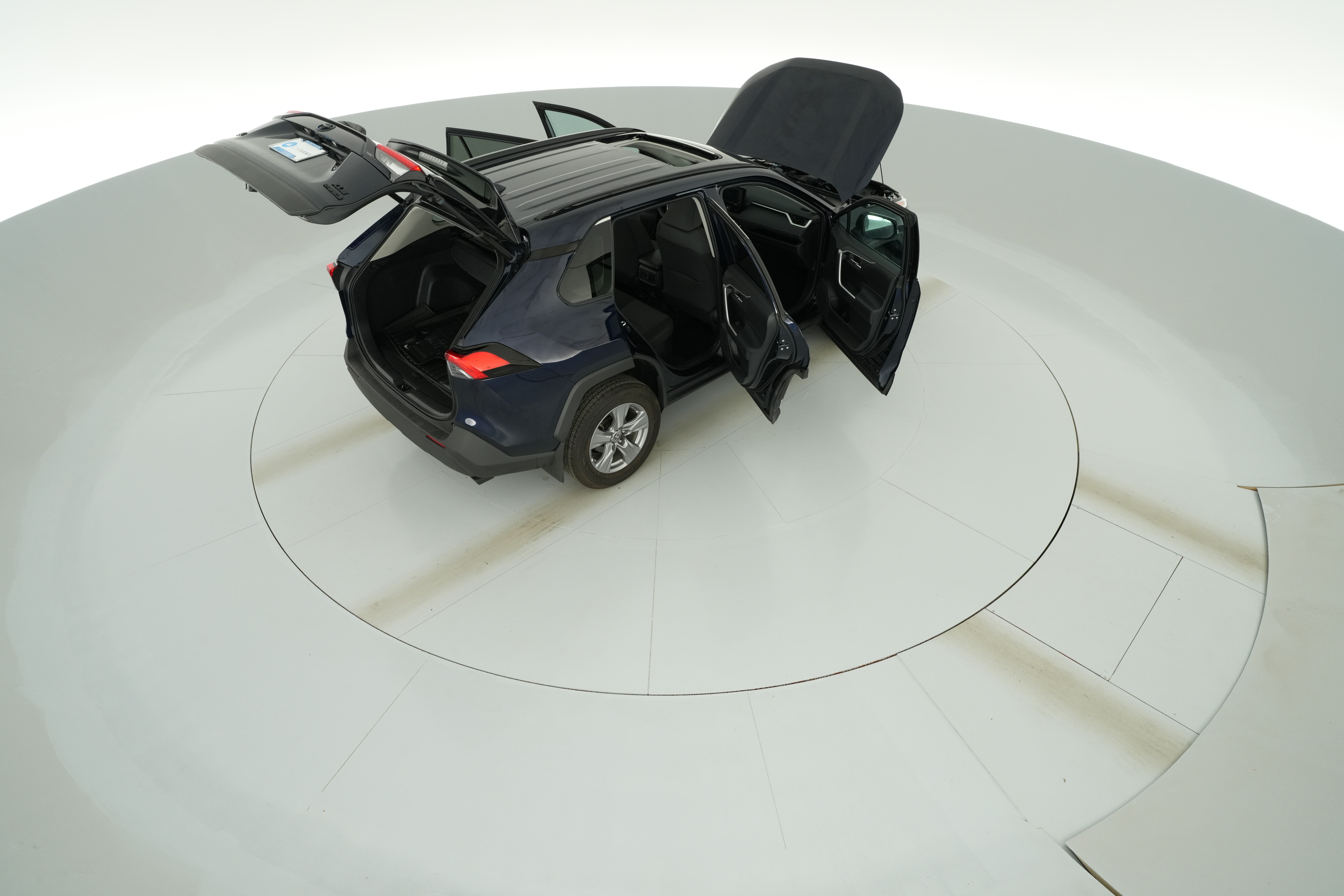 2022 Toyota RAV4 XLE - Photo 51