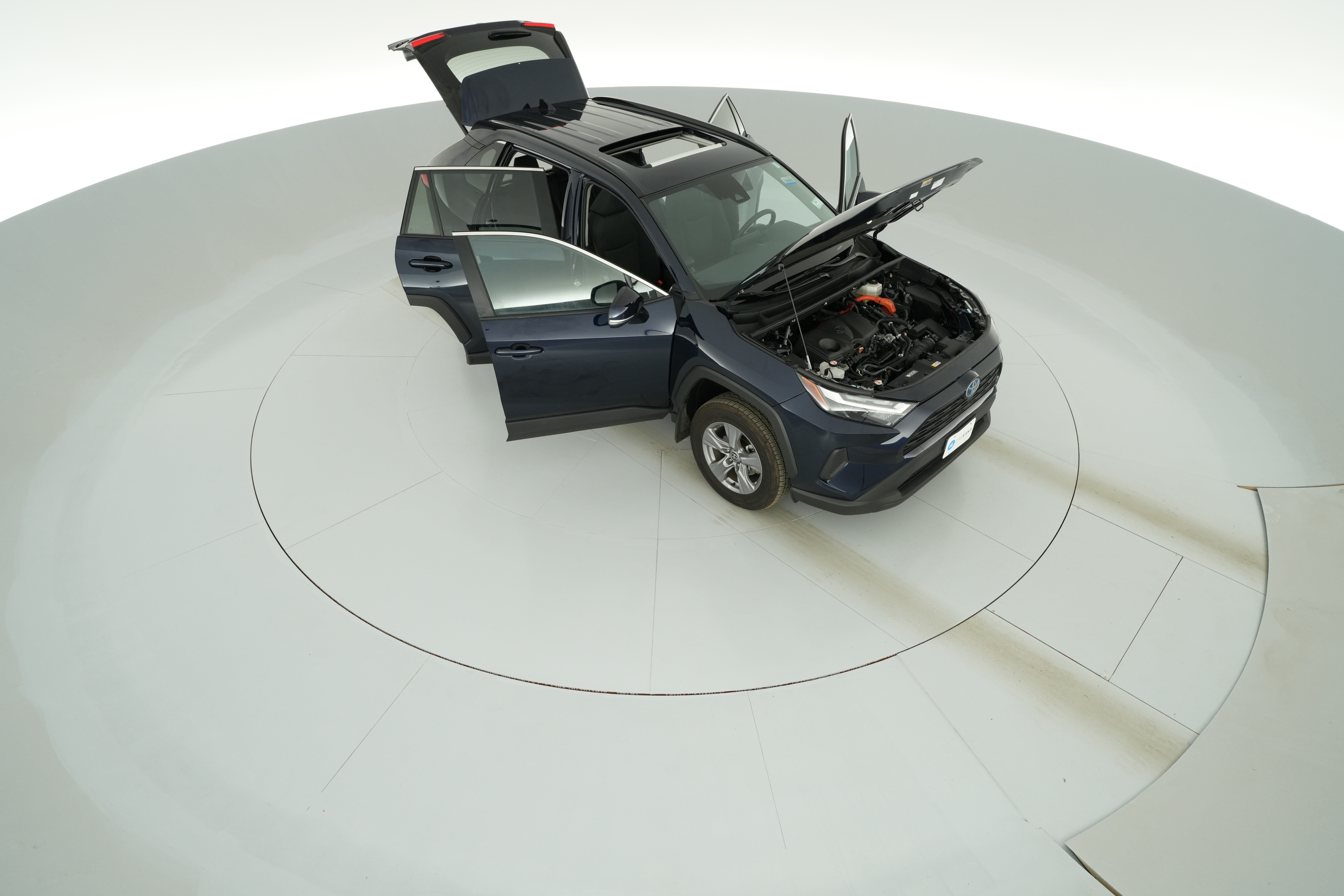 2022 Toyota RAV4 XLE - Photo 55