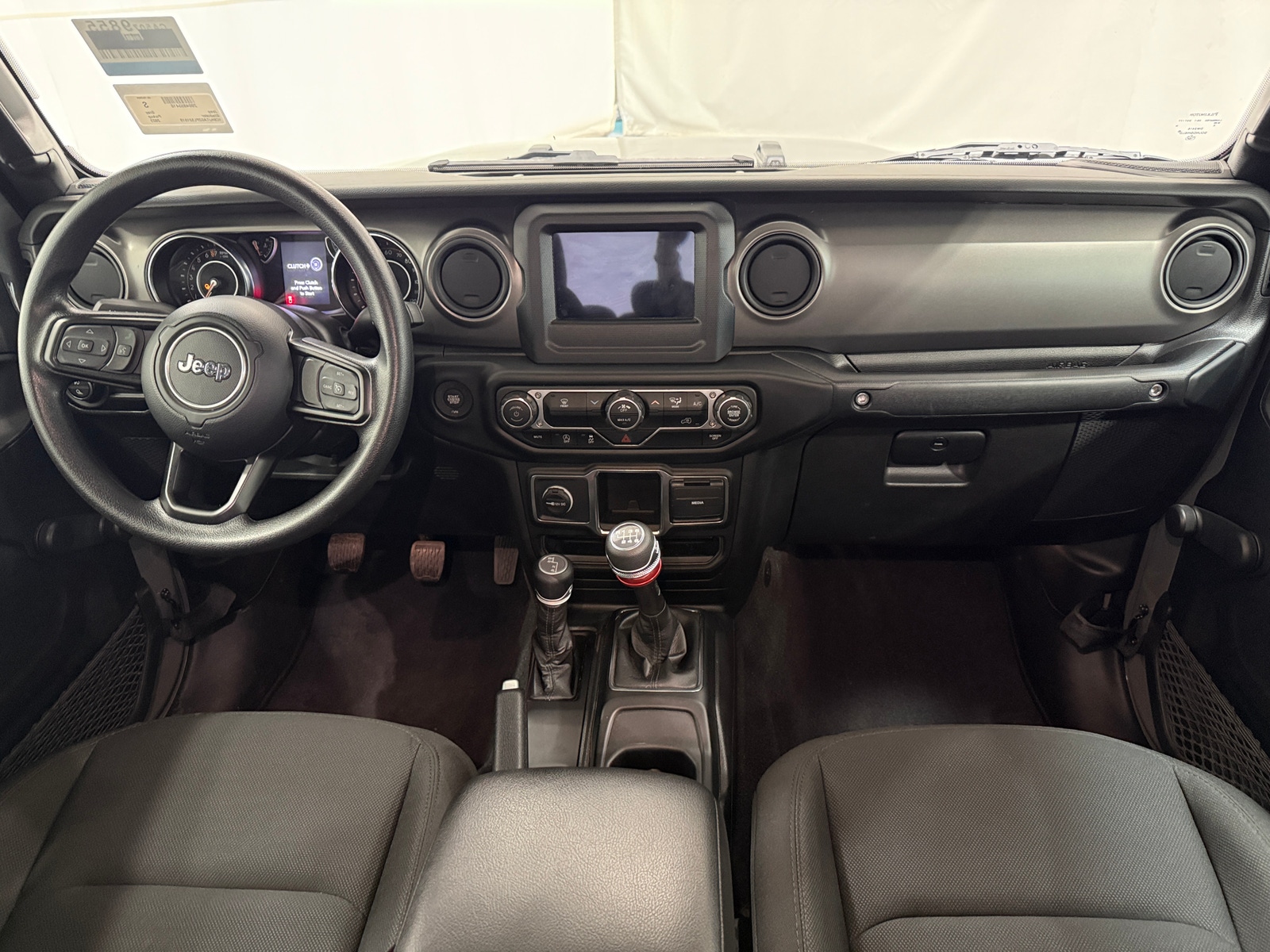 Thumbnail: 2023 Jeep Gladiator - 3