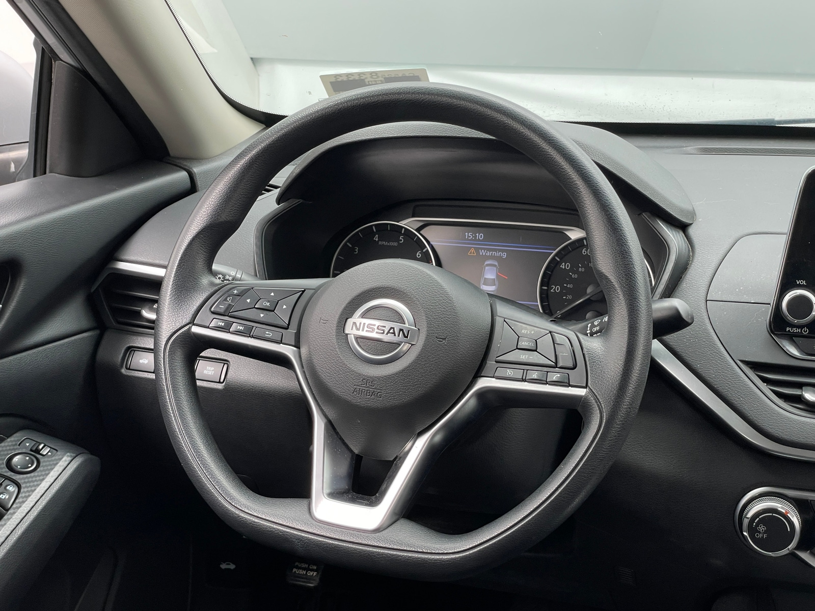 Thumbnail: 2019 Nissan Altima - 5