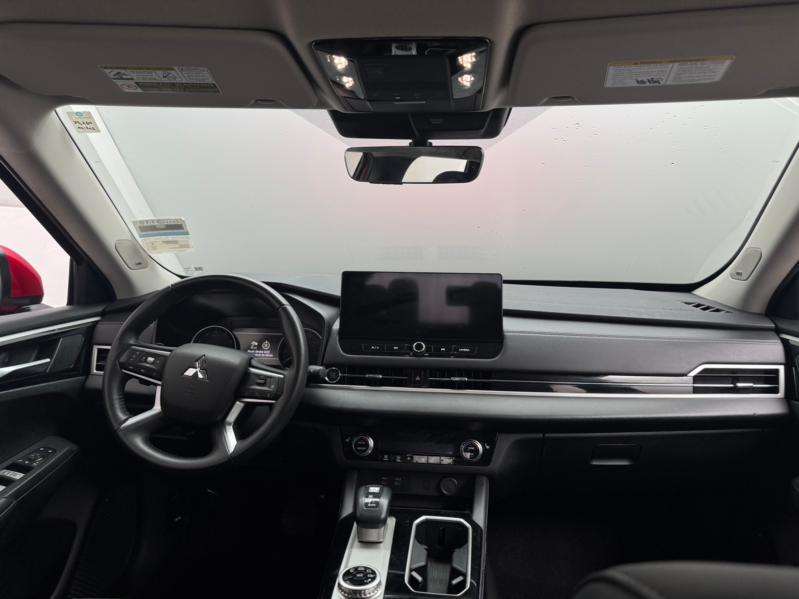 Thumbnail: 2025 Mitsubishi Outlander - 2