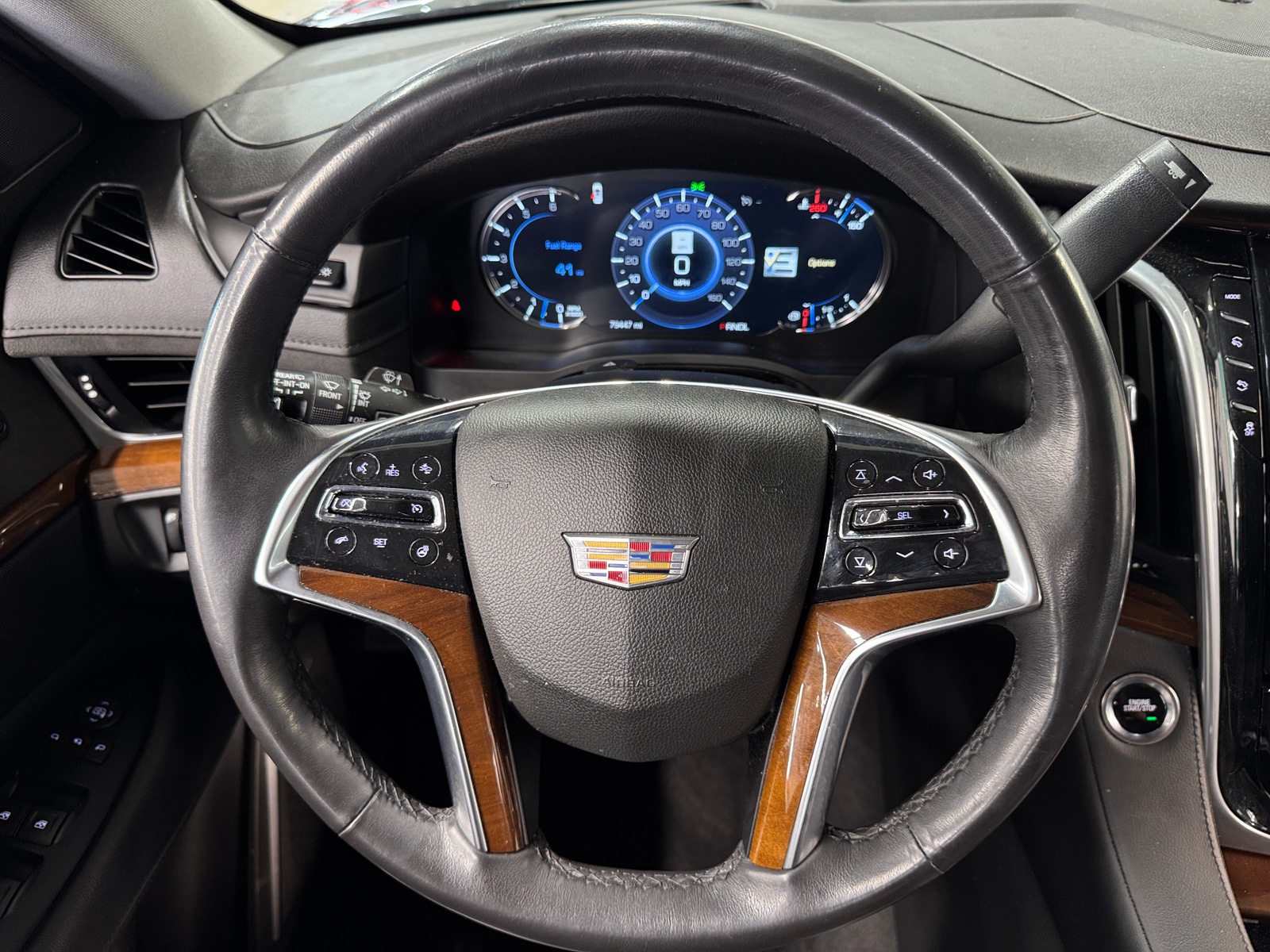 Thumbnail: 2020 Cadillac Escalade - 4