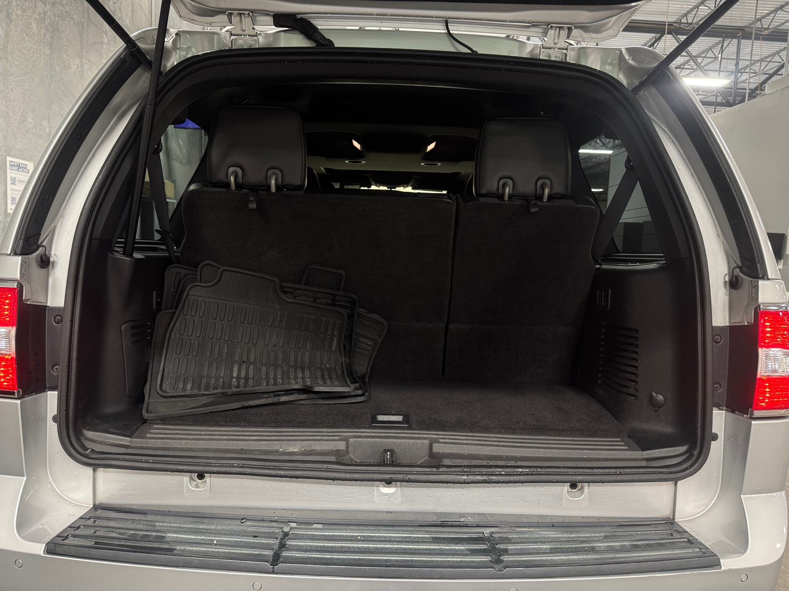 Thumbnail: 2012 Lincoln Navigator - 6