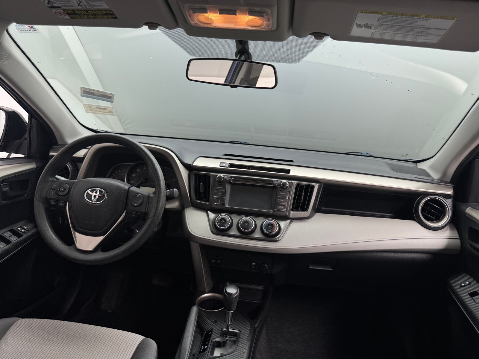 Thumbnail: 2015 Toyota RAV4 - 3