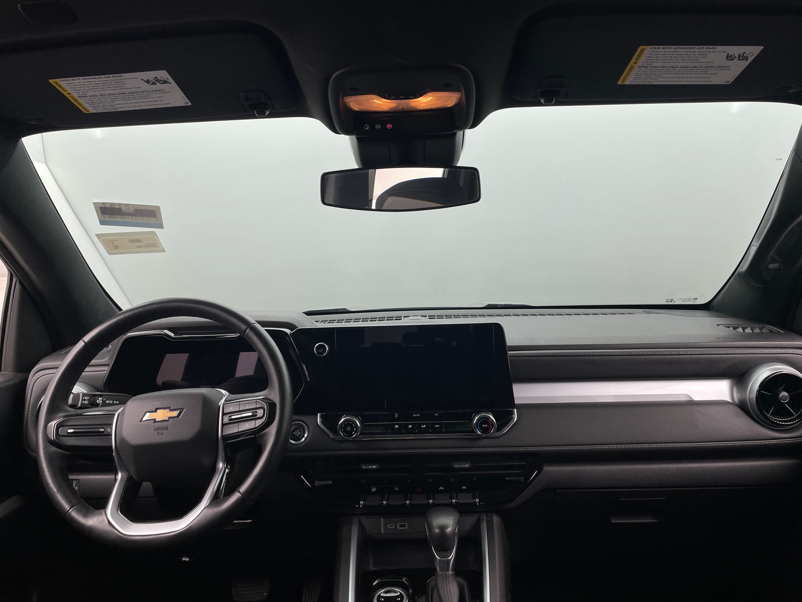 Thumbnail: 2024 Chevrolet Colorado - 3