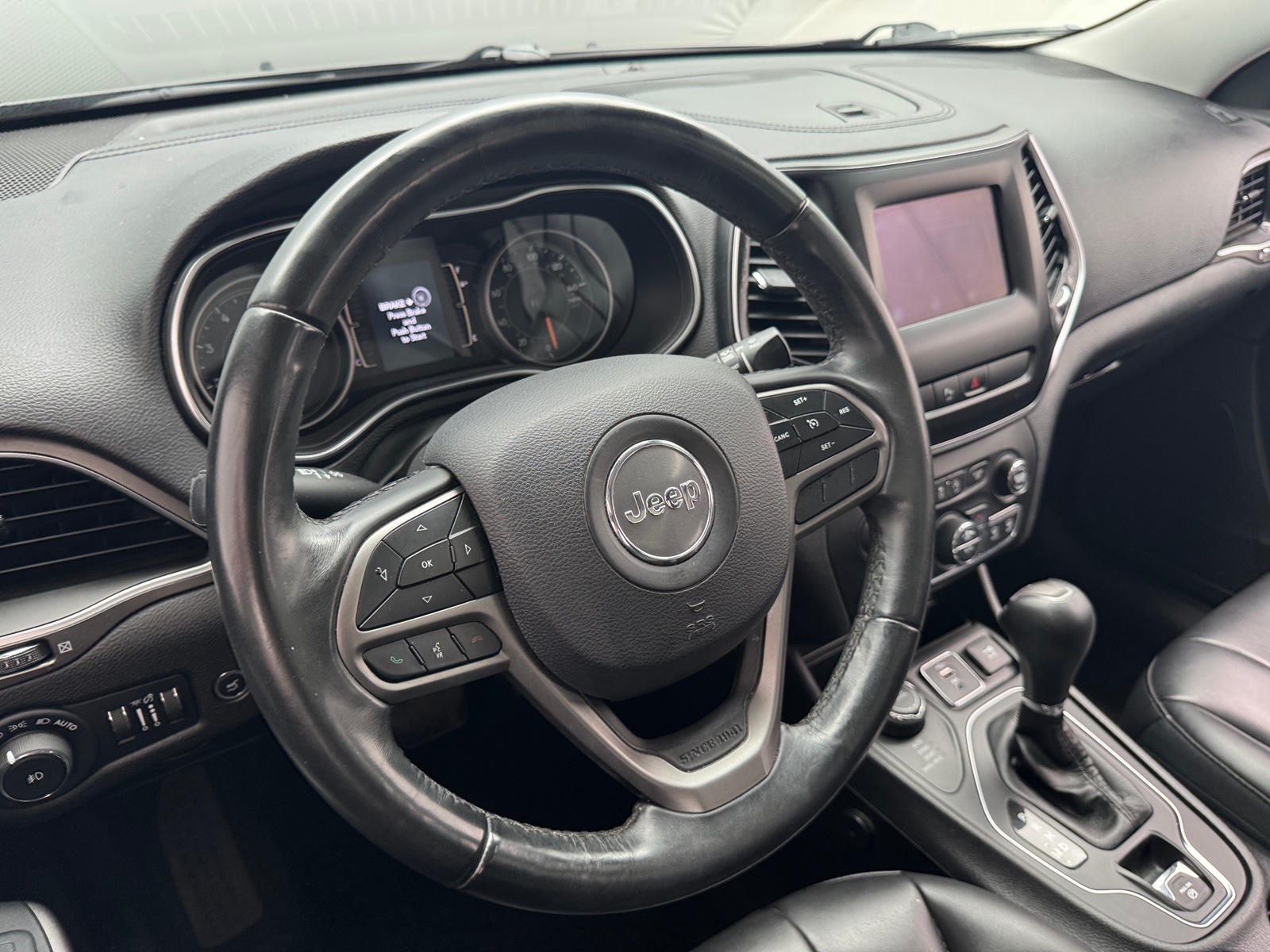 Thumbnail: 2019 Jeep Cherokee - 5