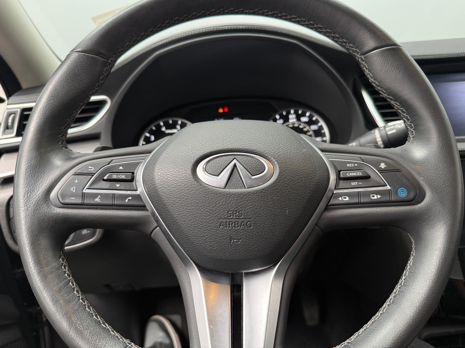 Thumbnail: 2023 INFINITI QX50 - 4