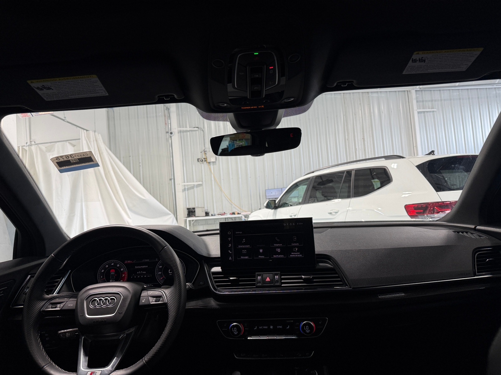 Thumbnail: 2022 Audi SQ5 - 2