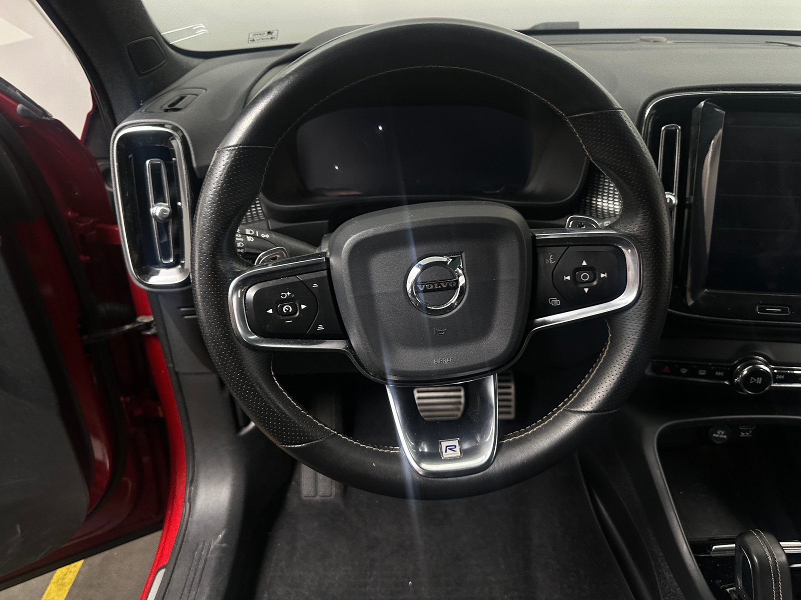 Thumbnail: 2020 Volvo XC40 - 4