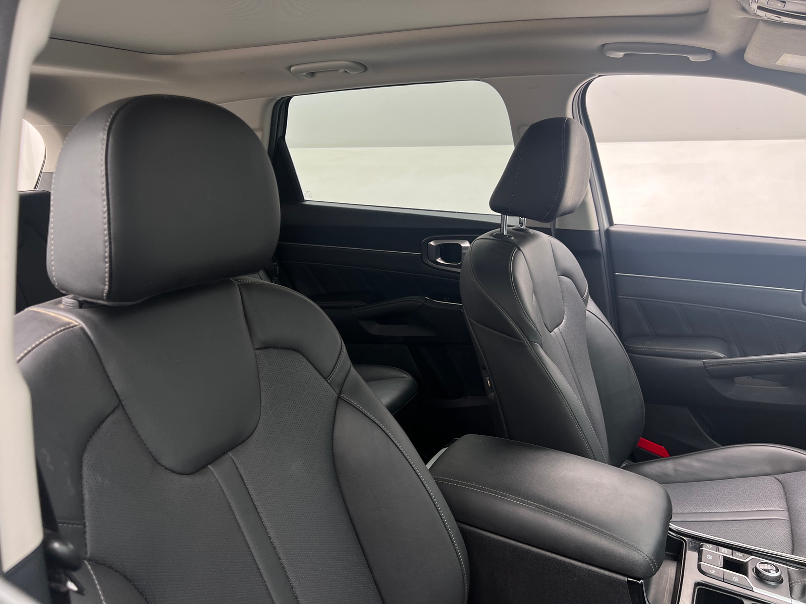 Thumbnail: 2023 Kia Sorento - 2