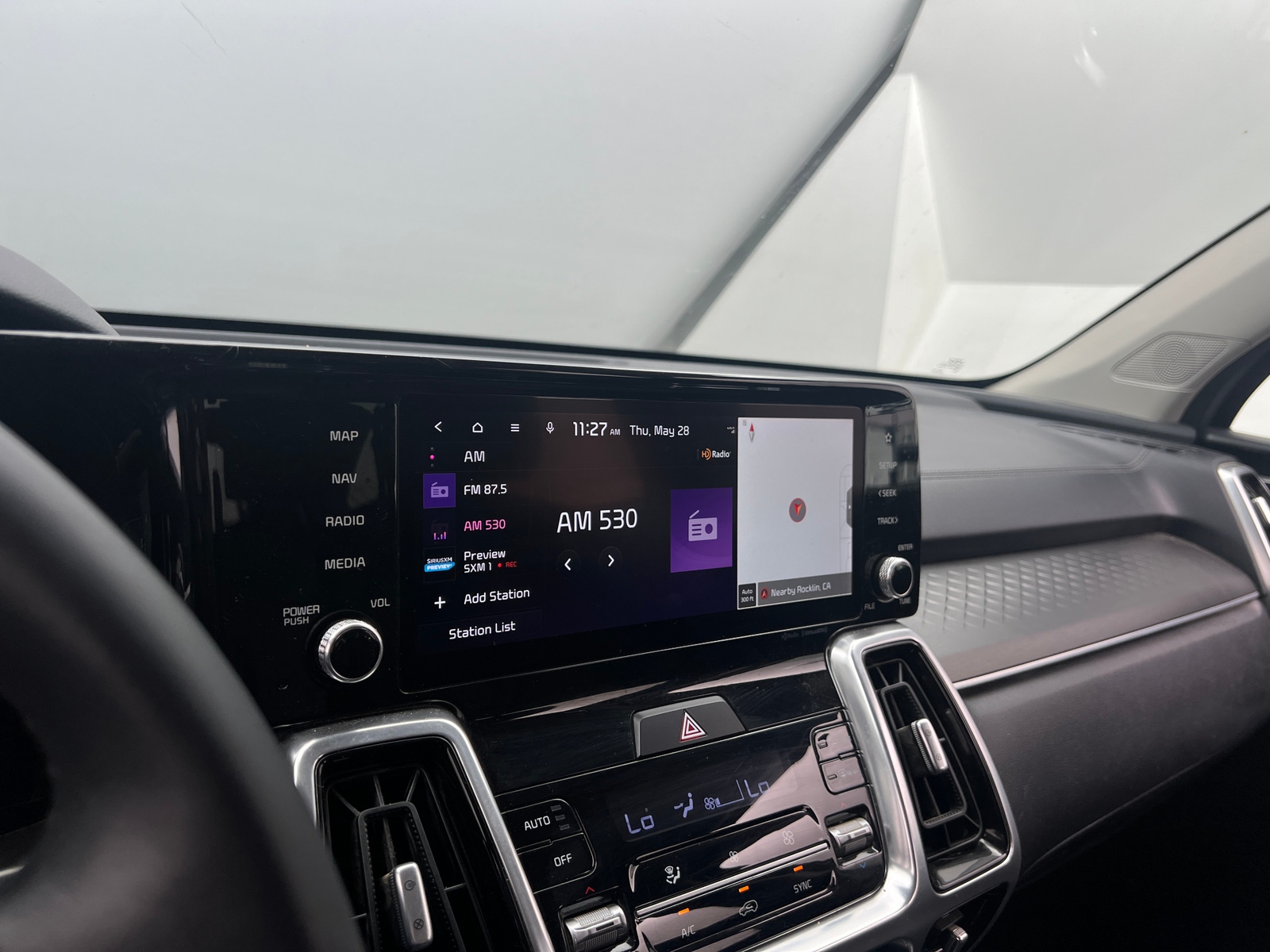 Thumbnail: 2023 Kia Sorento - 4