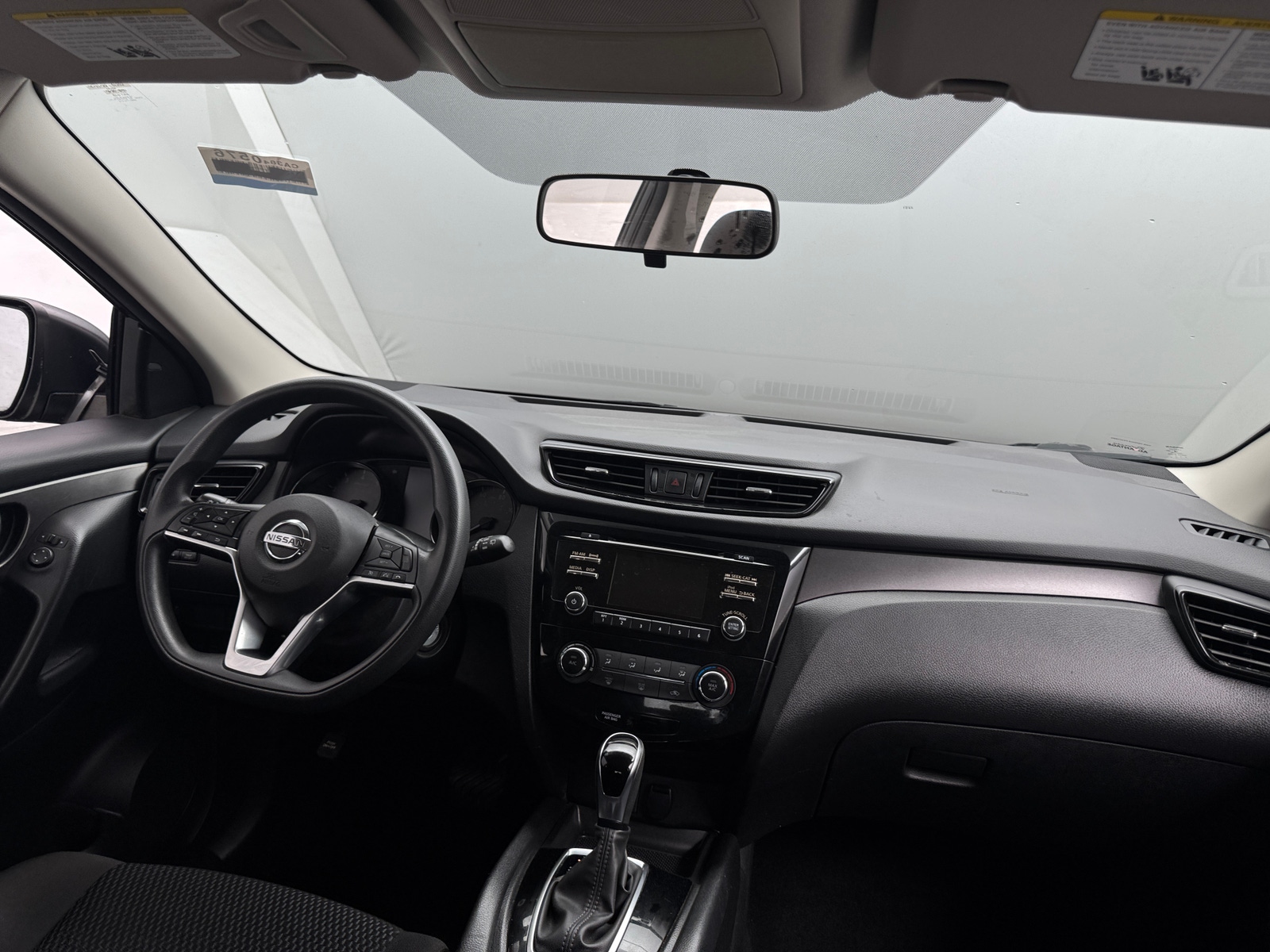 Thumbnail: 2018 Nissan Rogue Sport - 3