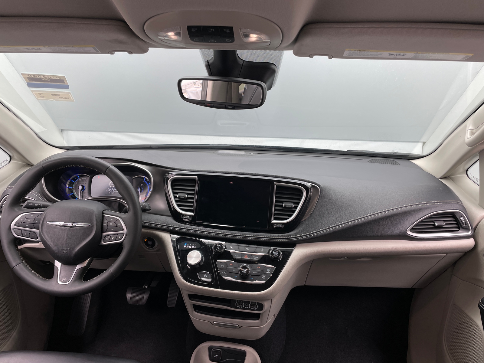 Thumbnail: 2024 Chrysler Pacifica - 2