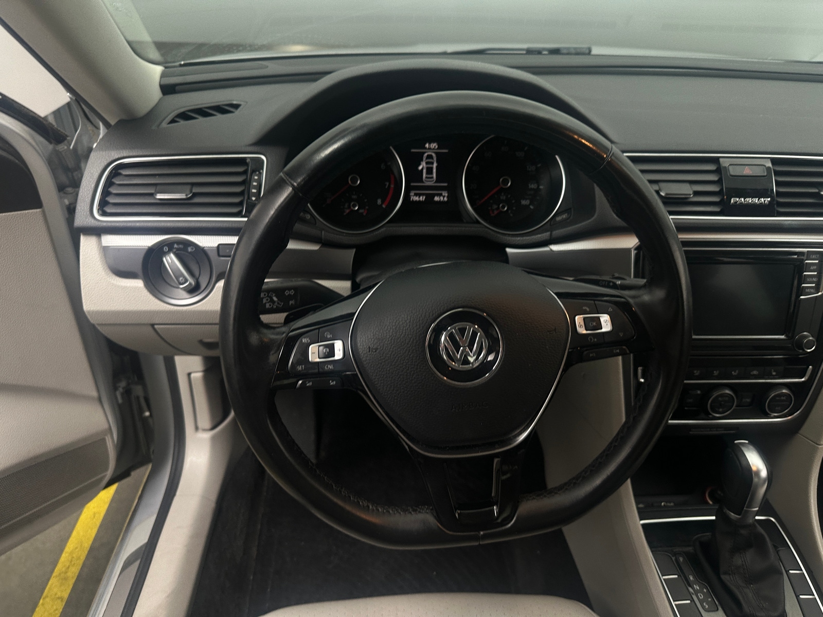 Thumbnail: 2018 Volkswagen Passat - 5