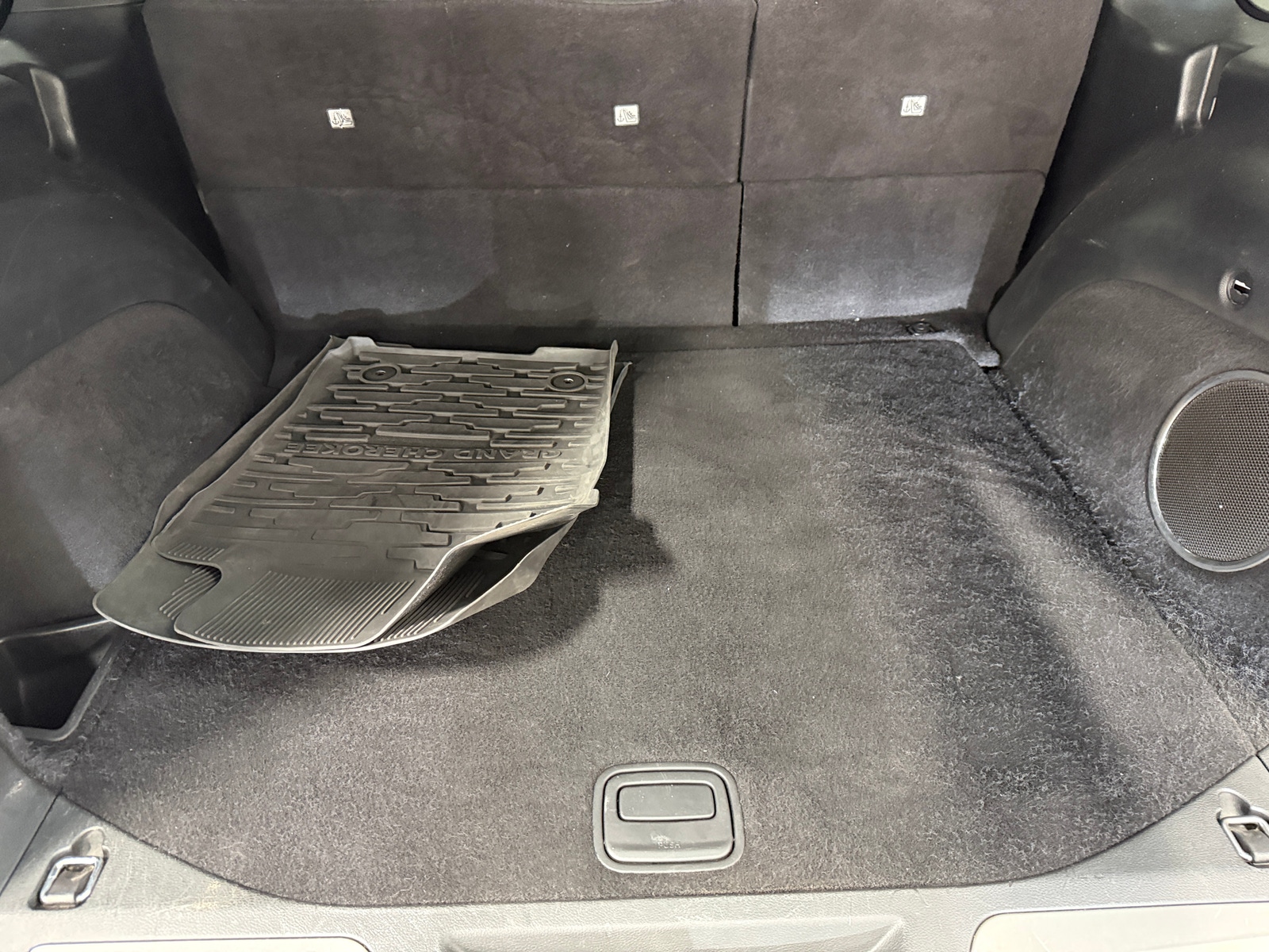 Thumbnail: 2018 Jeep Grand Cherokee - 6