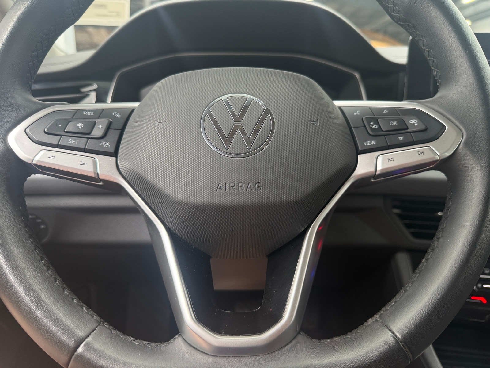 Thumbnail: 2025 Volkswagen Jetta - 4