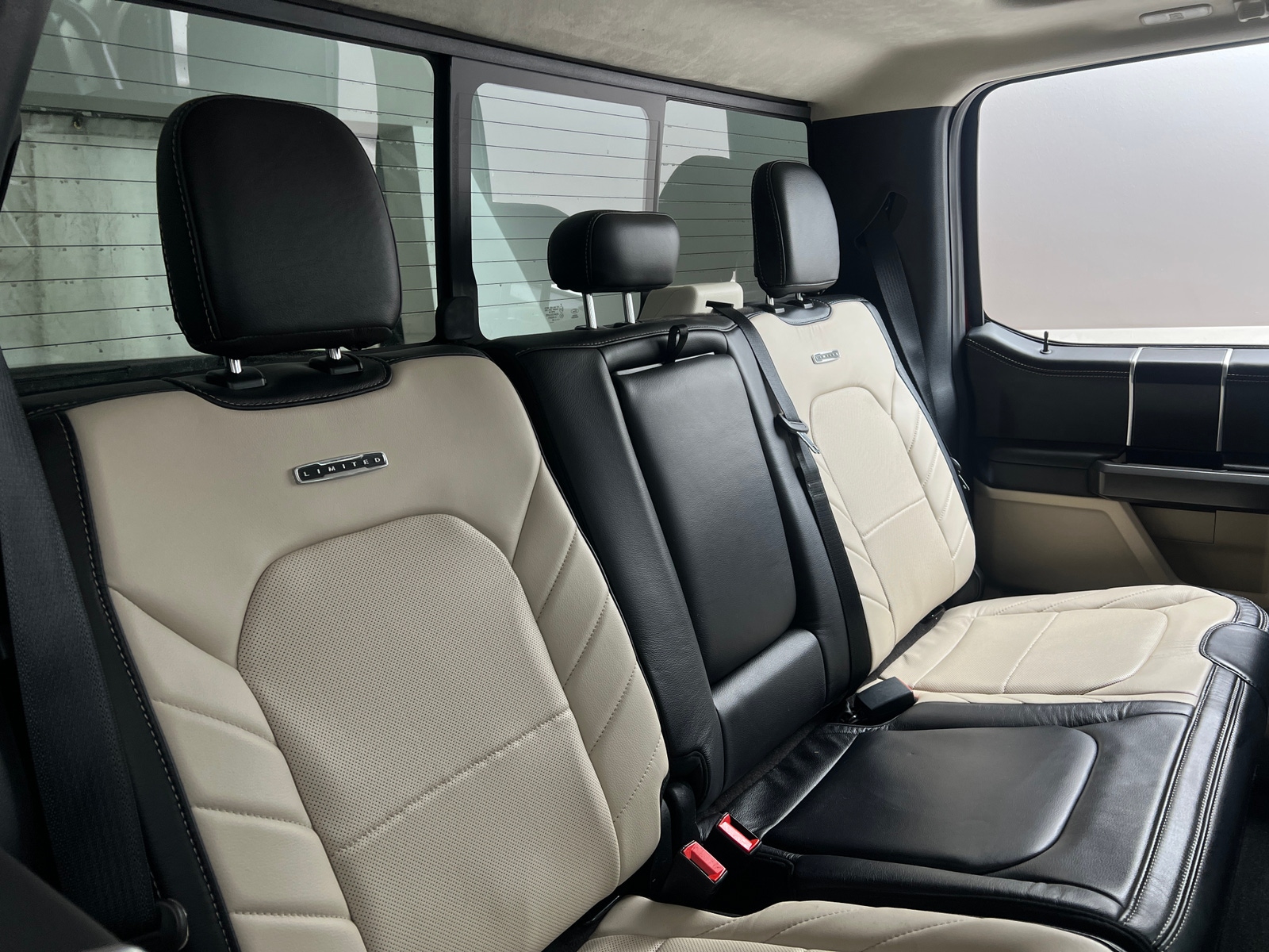 Thumbnail: 2020 Ford Econoline - 6