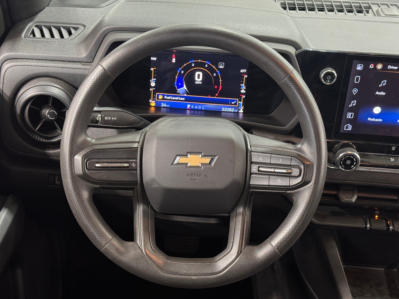 Thumbnail: 2023 Chevrolet Colorado - 5