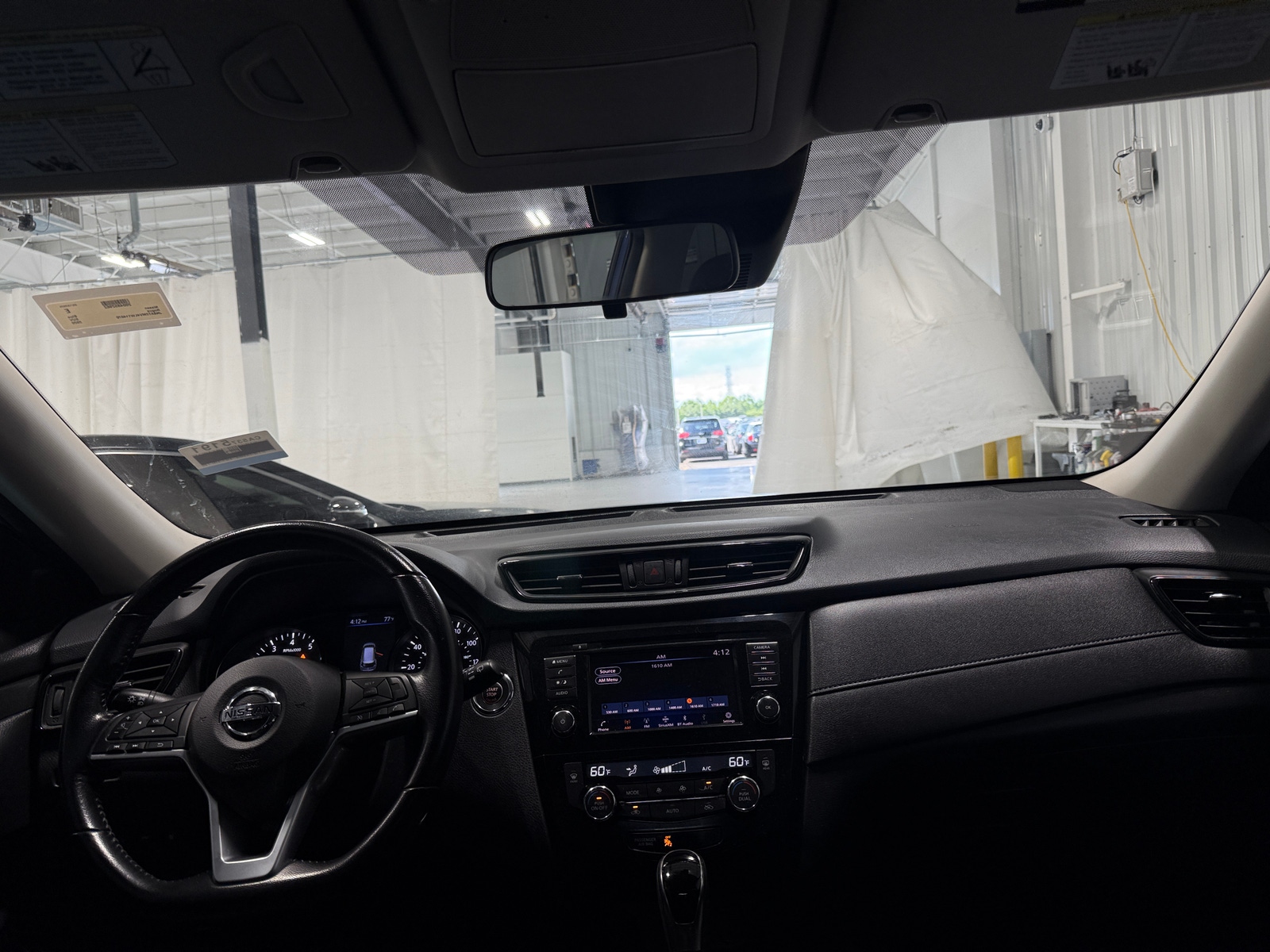 Thumbnail: 2020 Nissan Rogue - 3