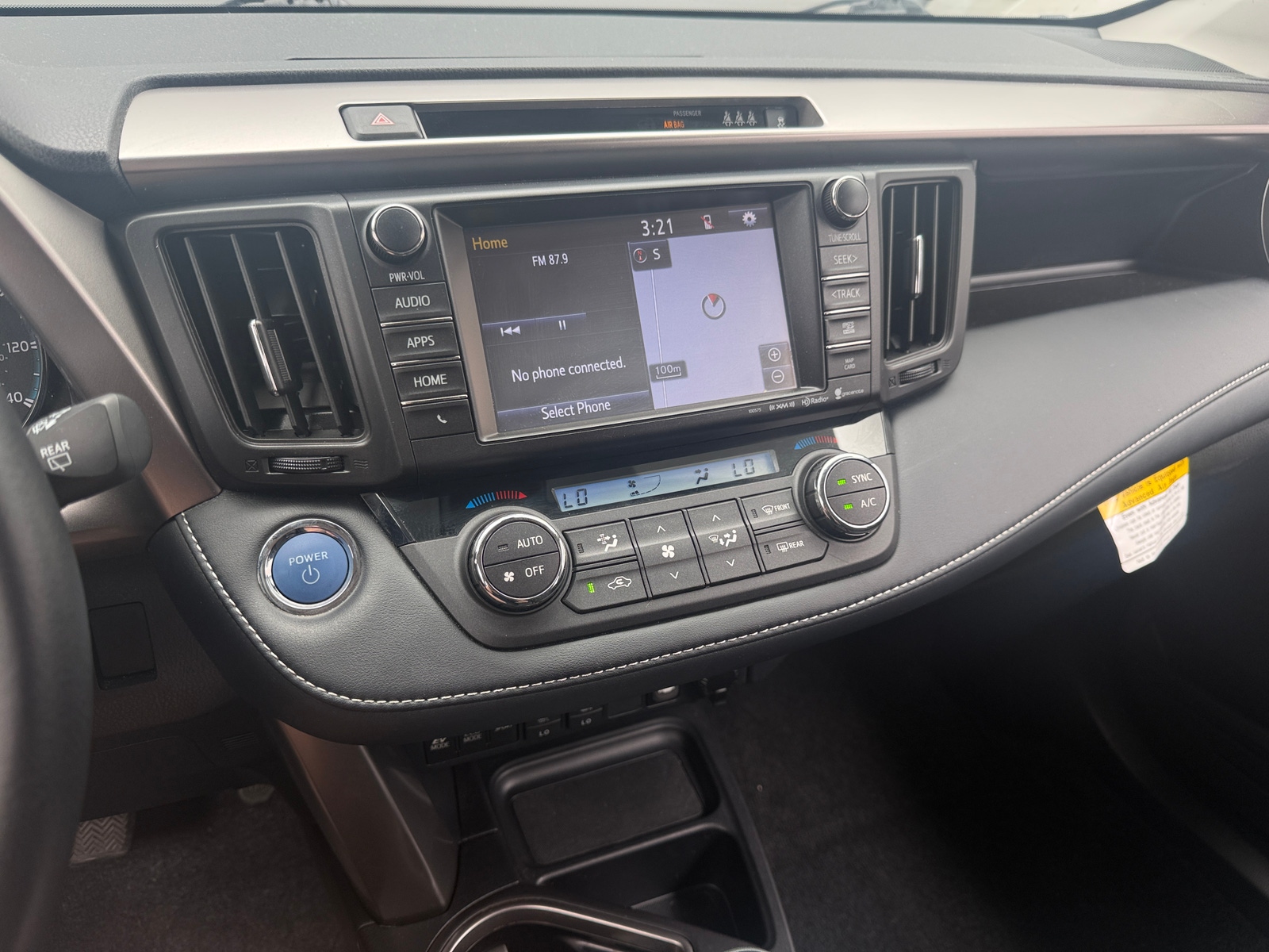 Thumbnail: 2018 Toyota RAV4 - 4