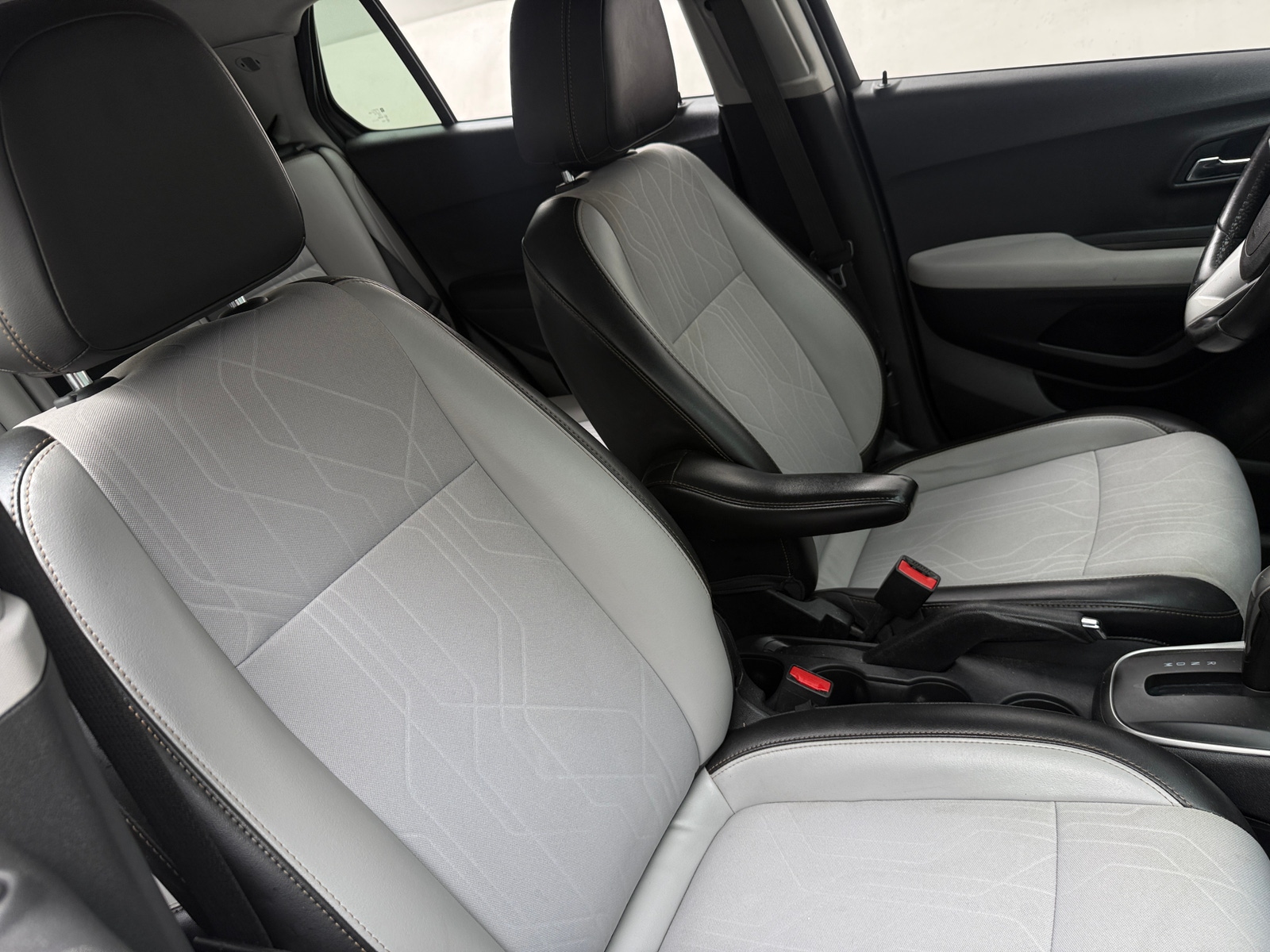 Thumbnail: 2020 Chevrolet Trax - 2