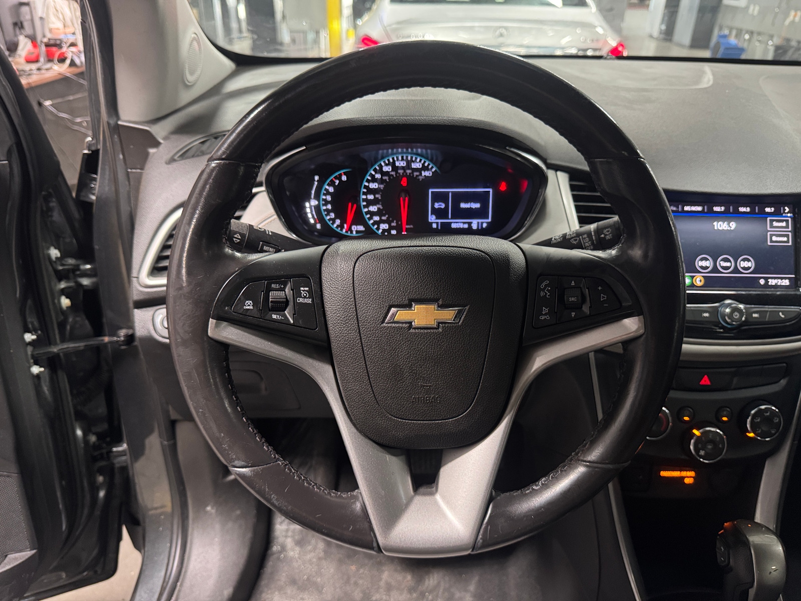 Thumbnail: 2020 Chevrolet Trax - 5