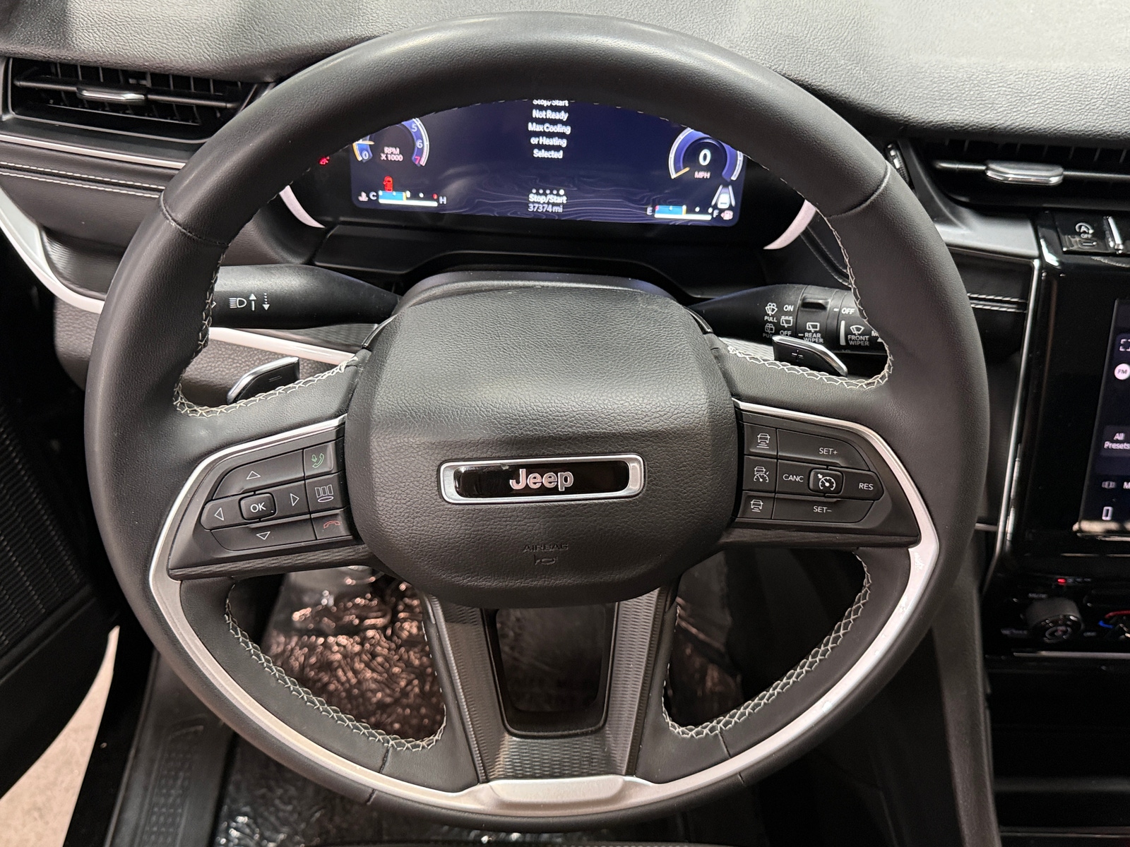 Thumbnail: 2023 Jeep Grand Cherokee - 5
