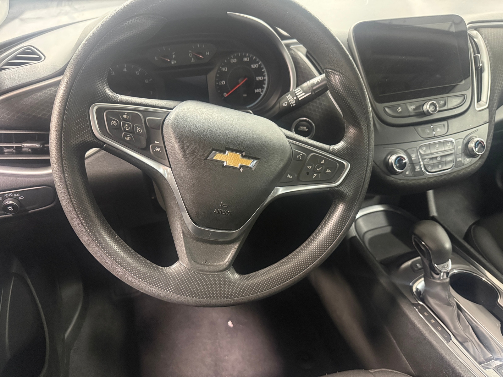 Thumbnail: 2023 Chevrolet Malibu - 5