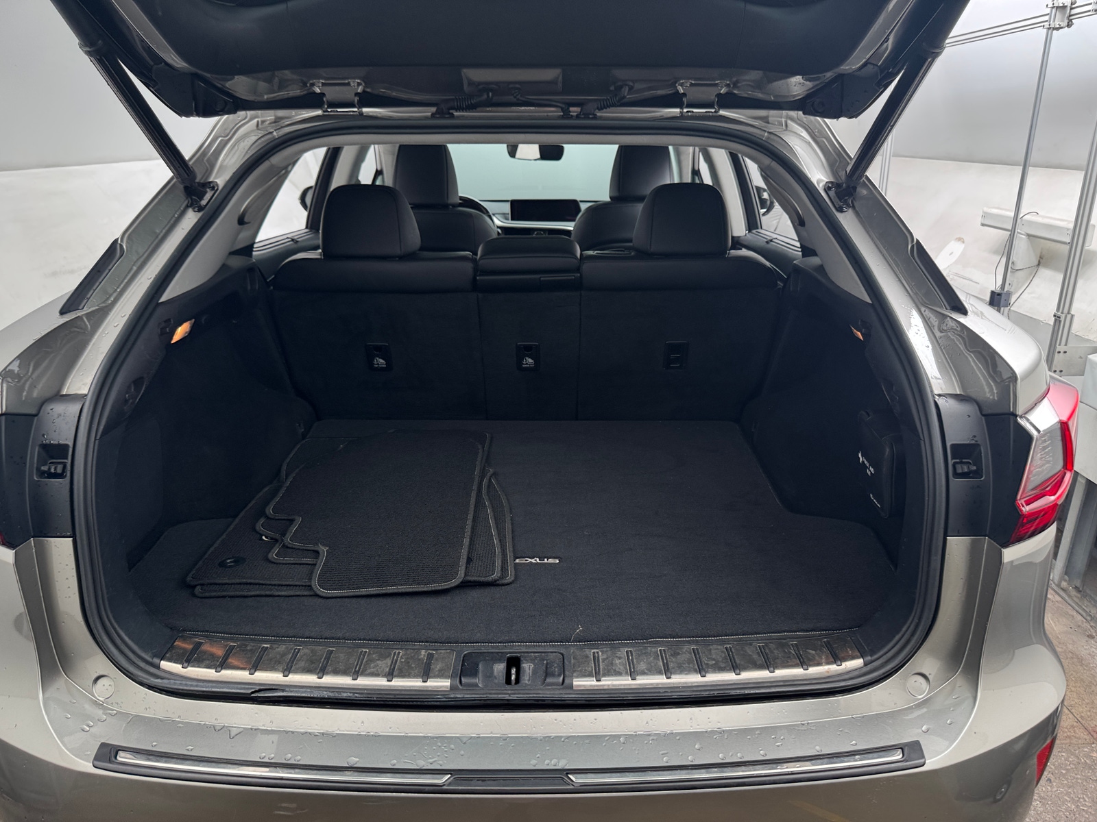 Thumbnail: 2019 Lexus RX - 6