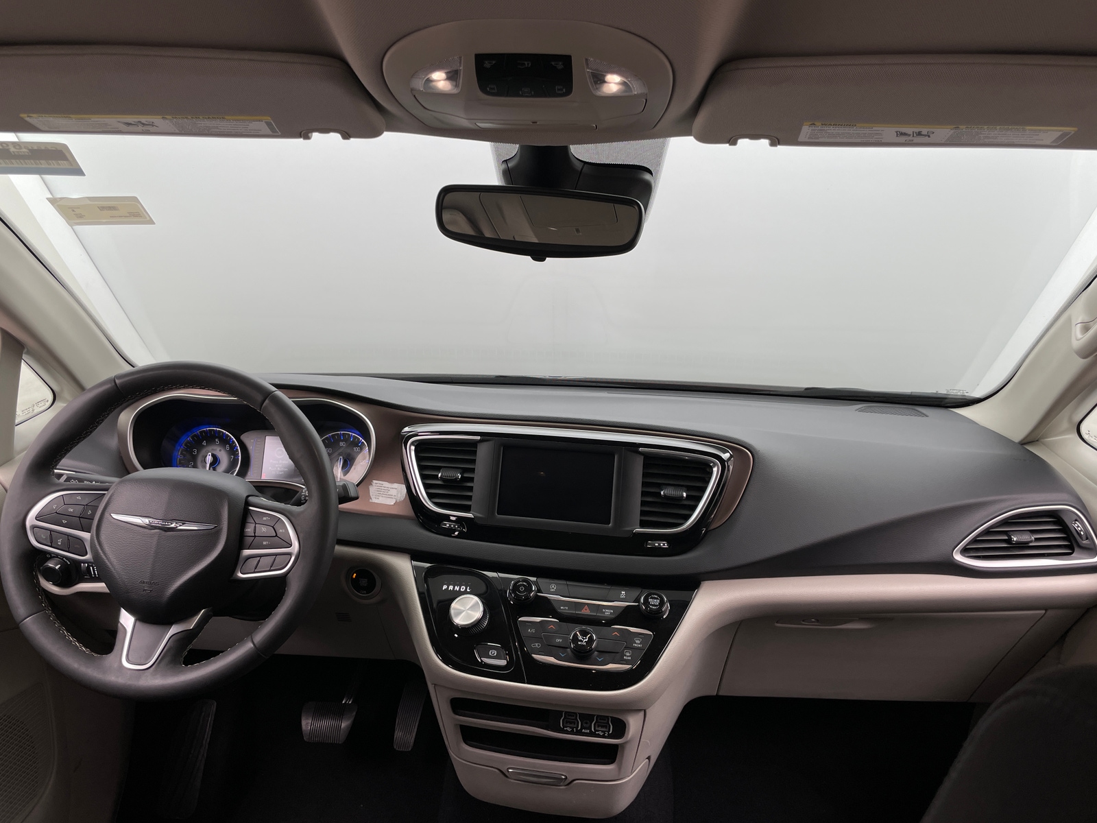 Thumbnail: 2023 Chrysler Voyager - 3