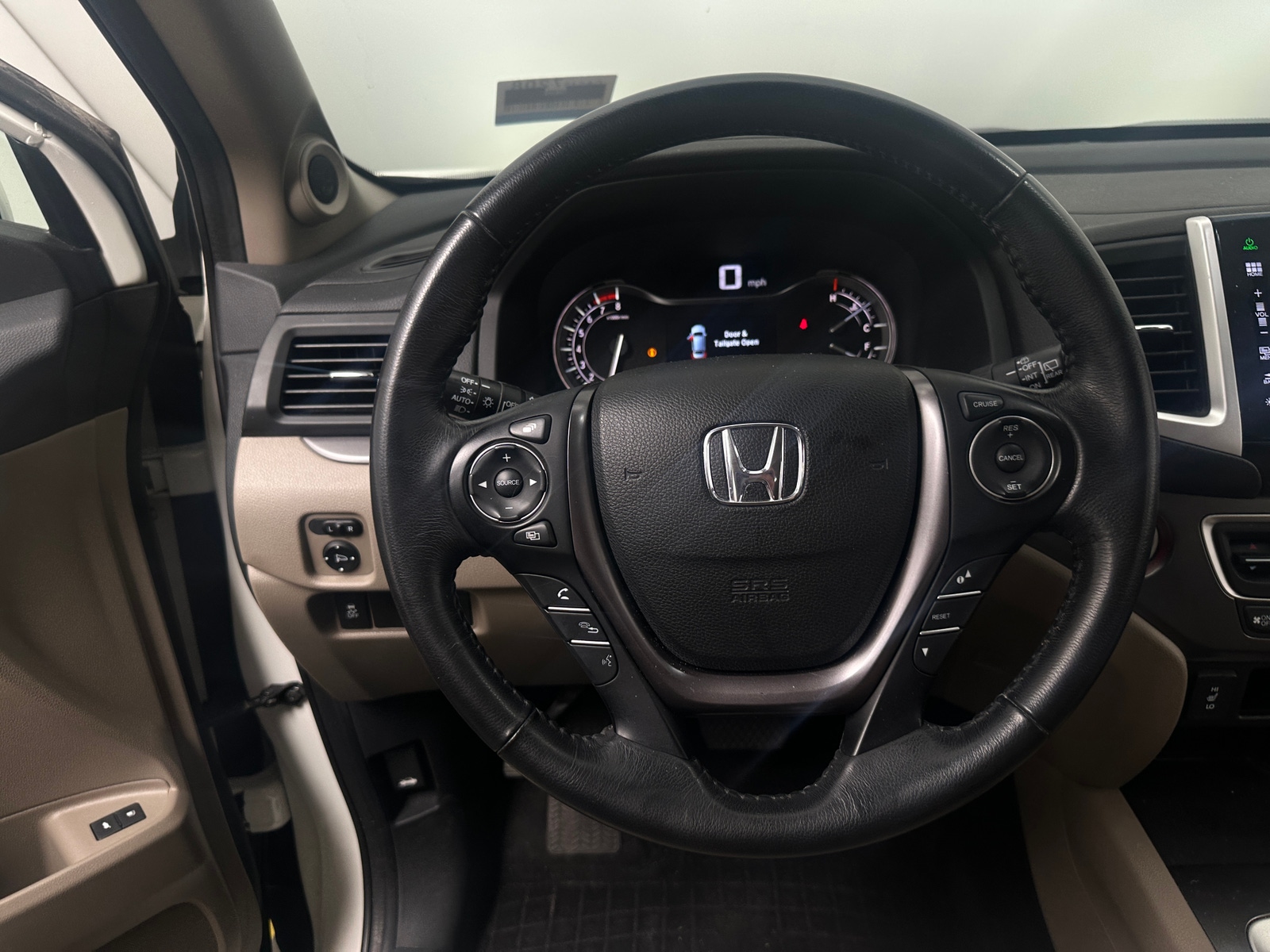 Thumbnail: 2016 Honda Pilot - 4