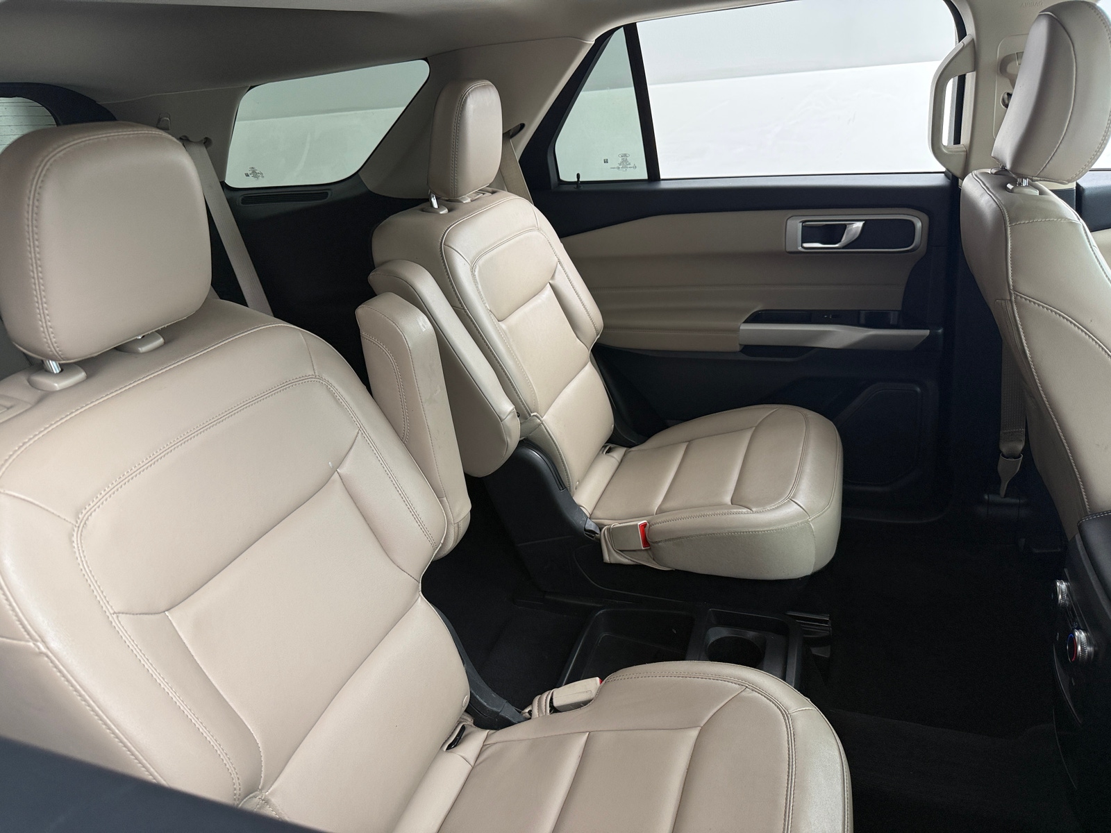 Thumbnail: 2021 Ford Explorer - 6