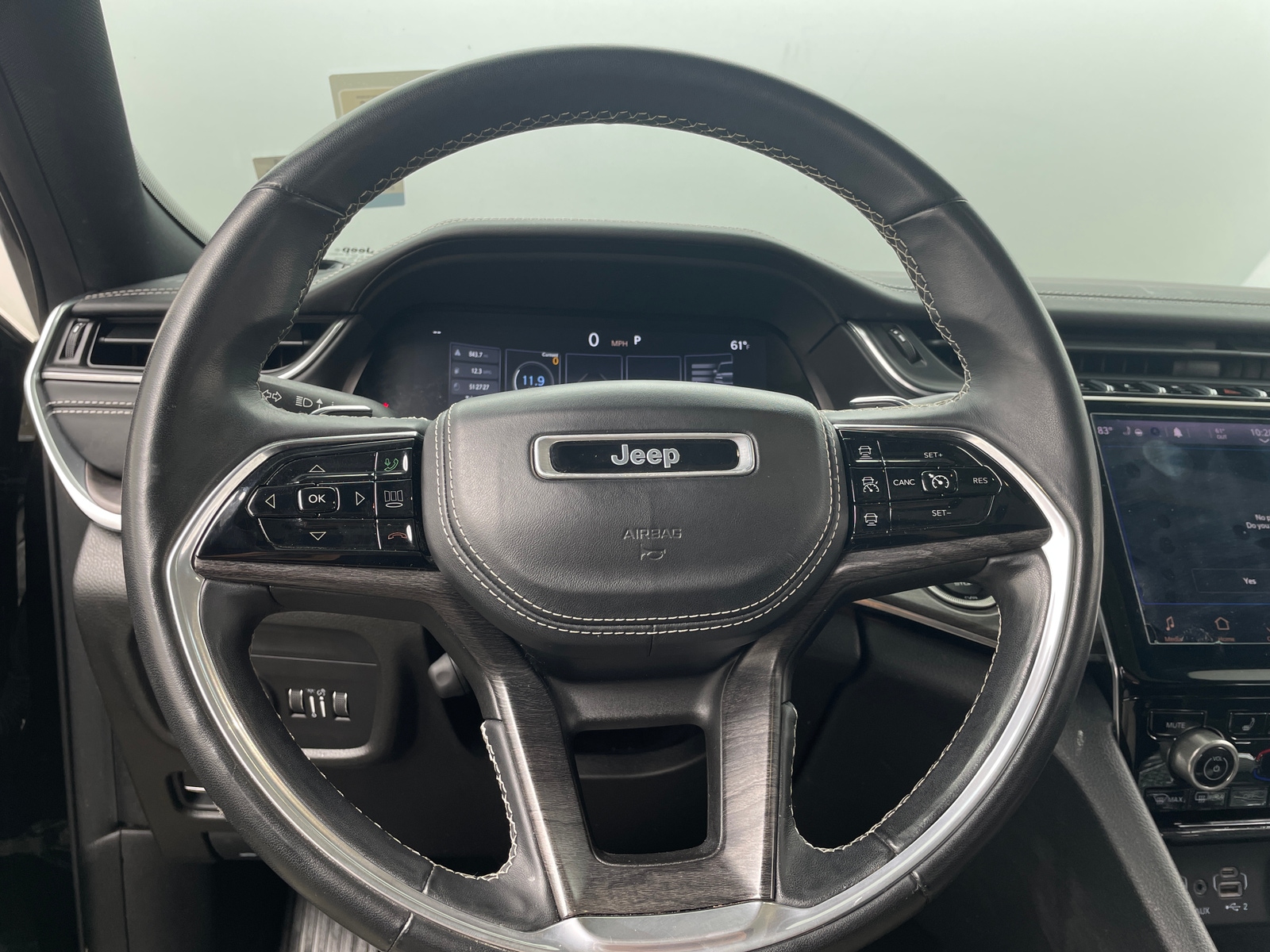 Thumbnail: 2021 Jeep Grand Cherokee L - 4