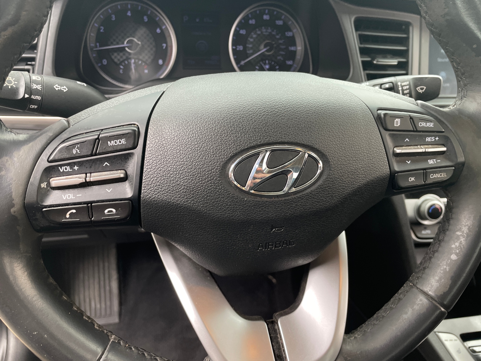 Thumbnail: 2020 Hyundai Elantra - 5