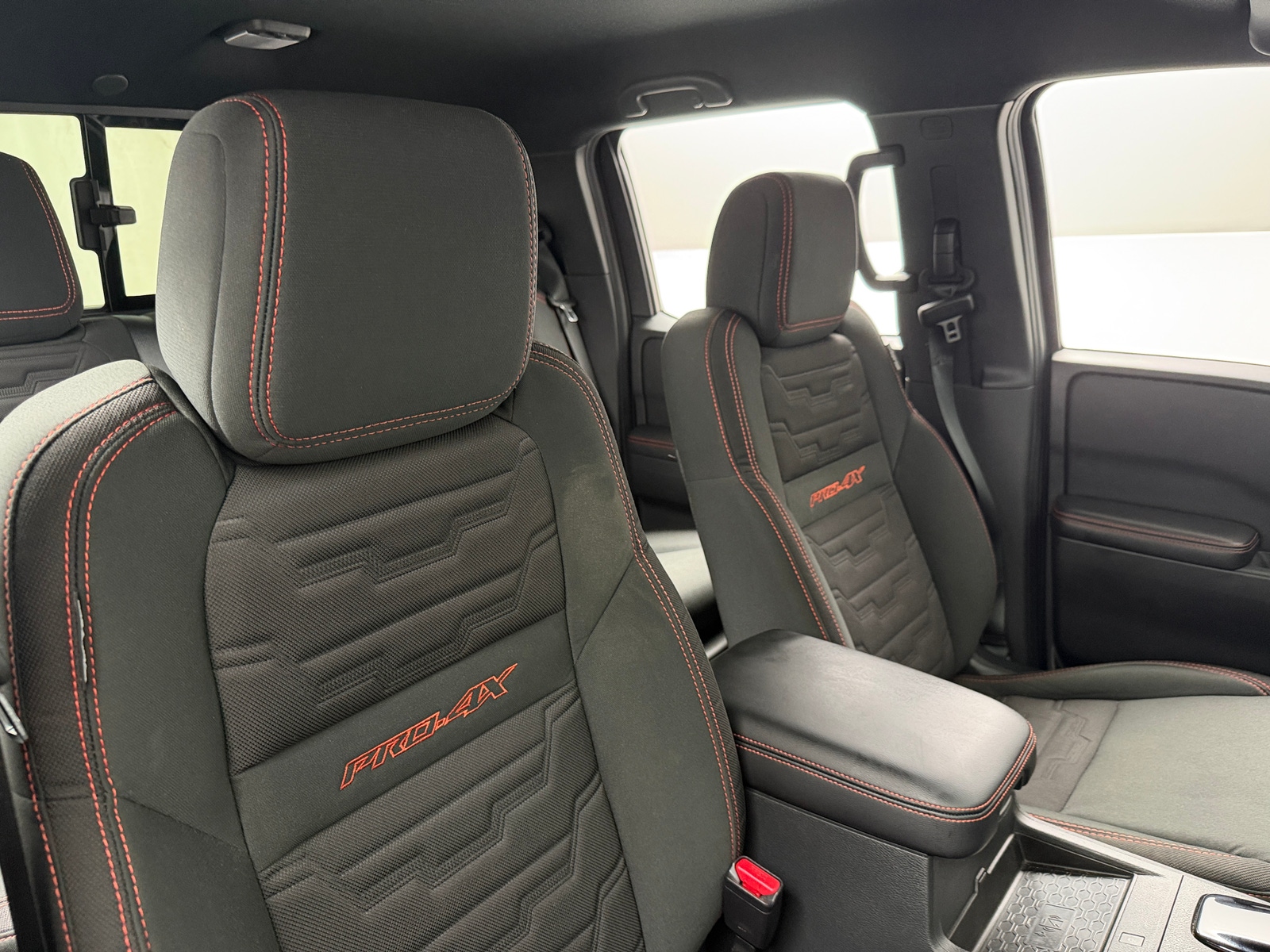 Thumbnail: 2025 Nissan Frontier - 2