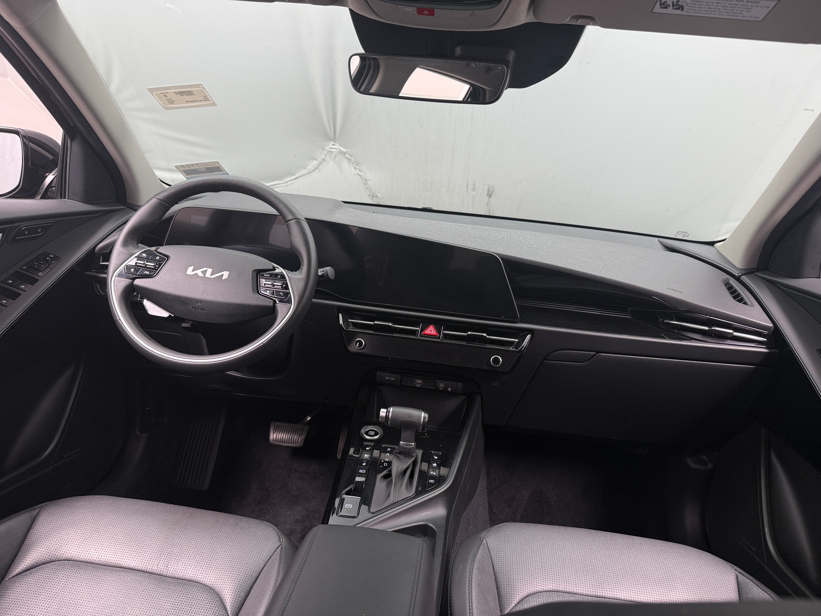 Thumbnail: 2023 Kia Niro - 2