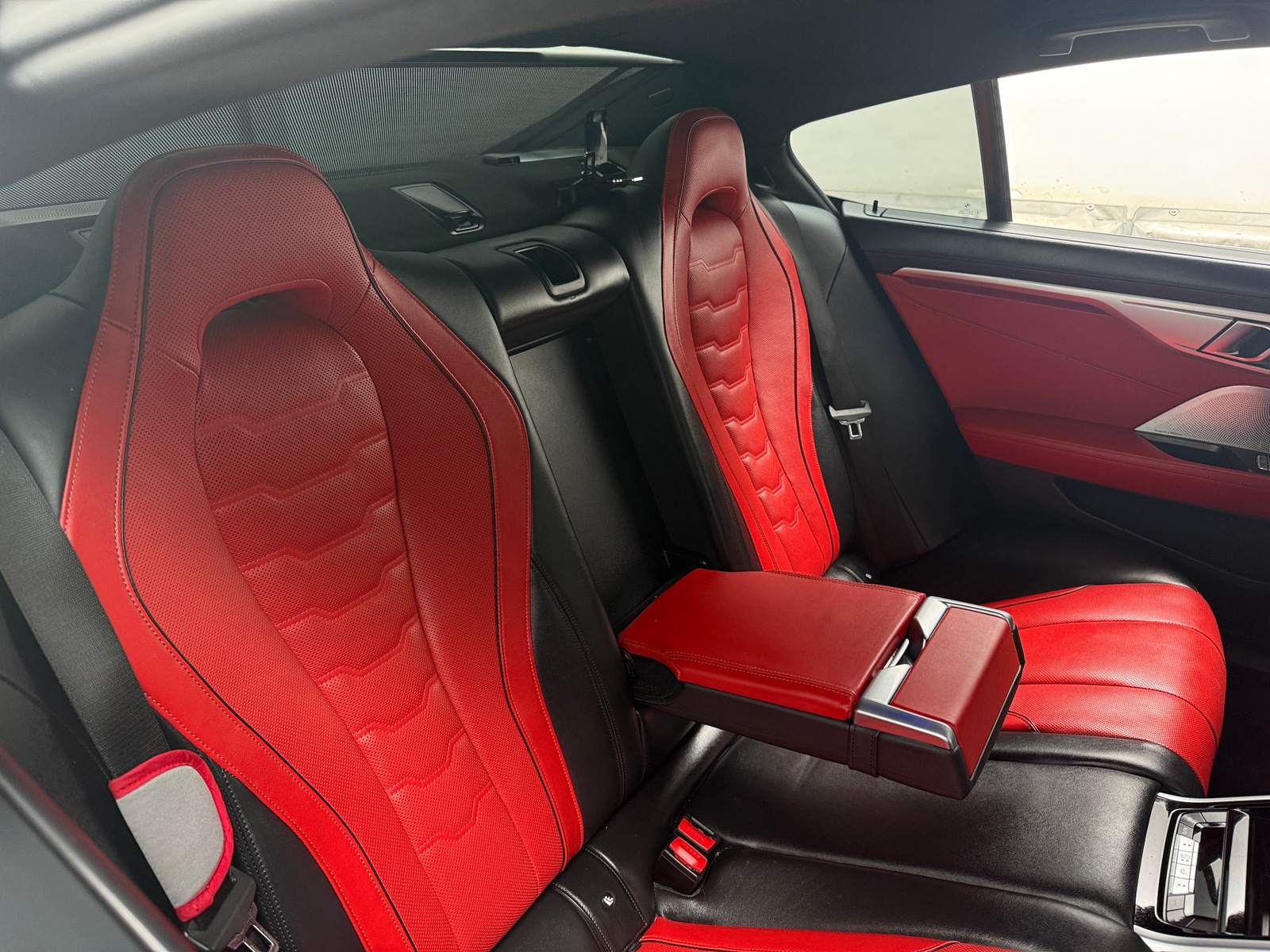 Thumbnail: 2020 BMW 8 Series - 5