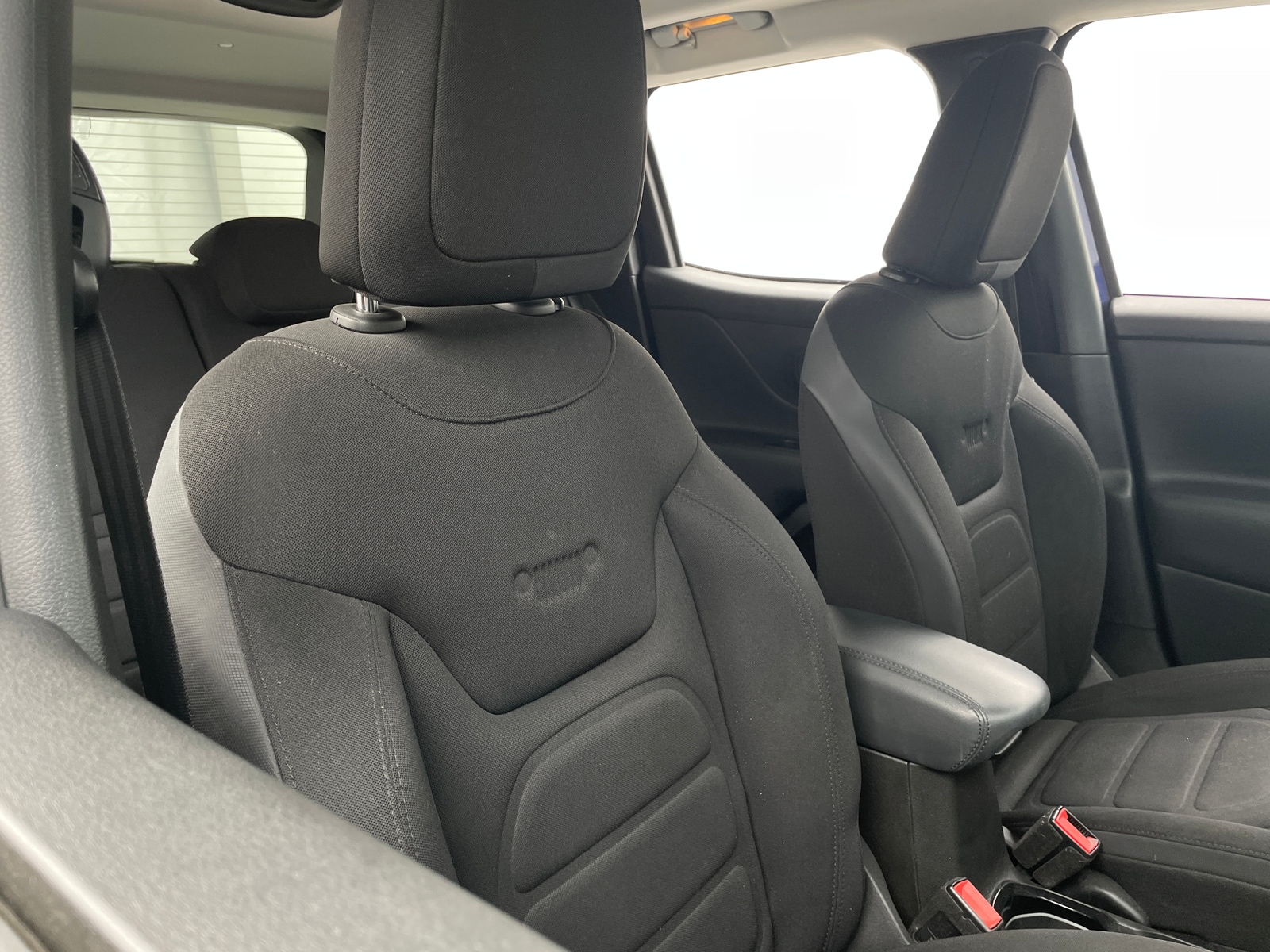 Thumbnail: 2017 Jeep Renegade - 2